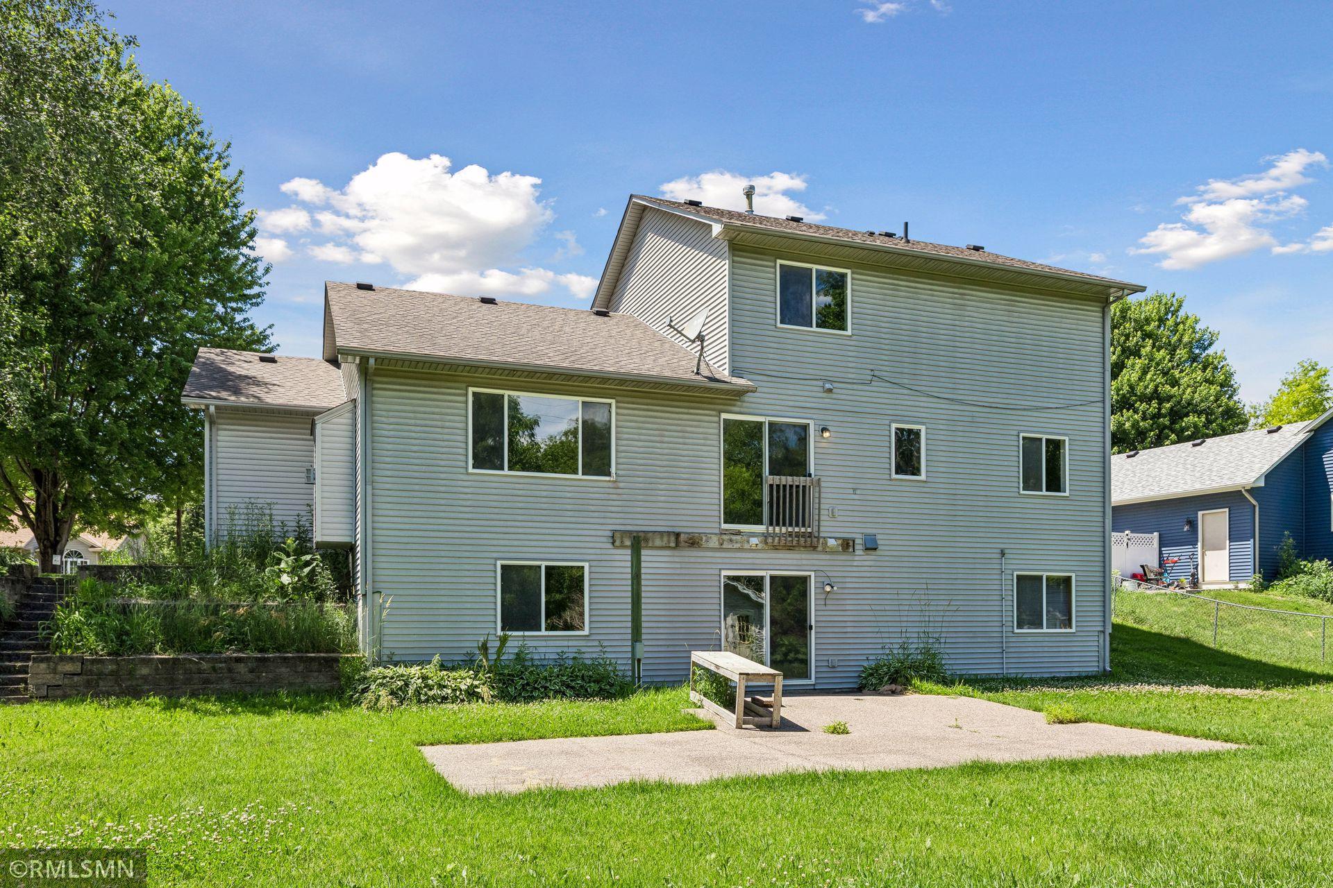 main property photo 17