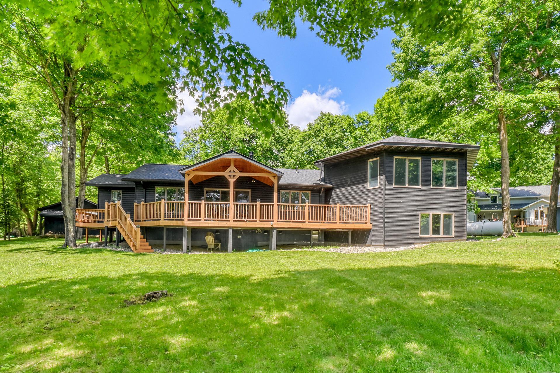 main property photo 12