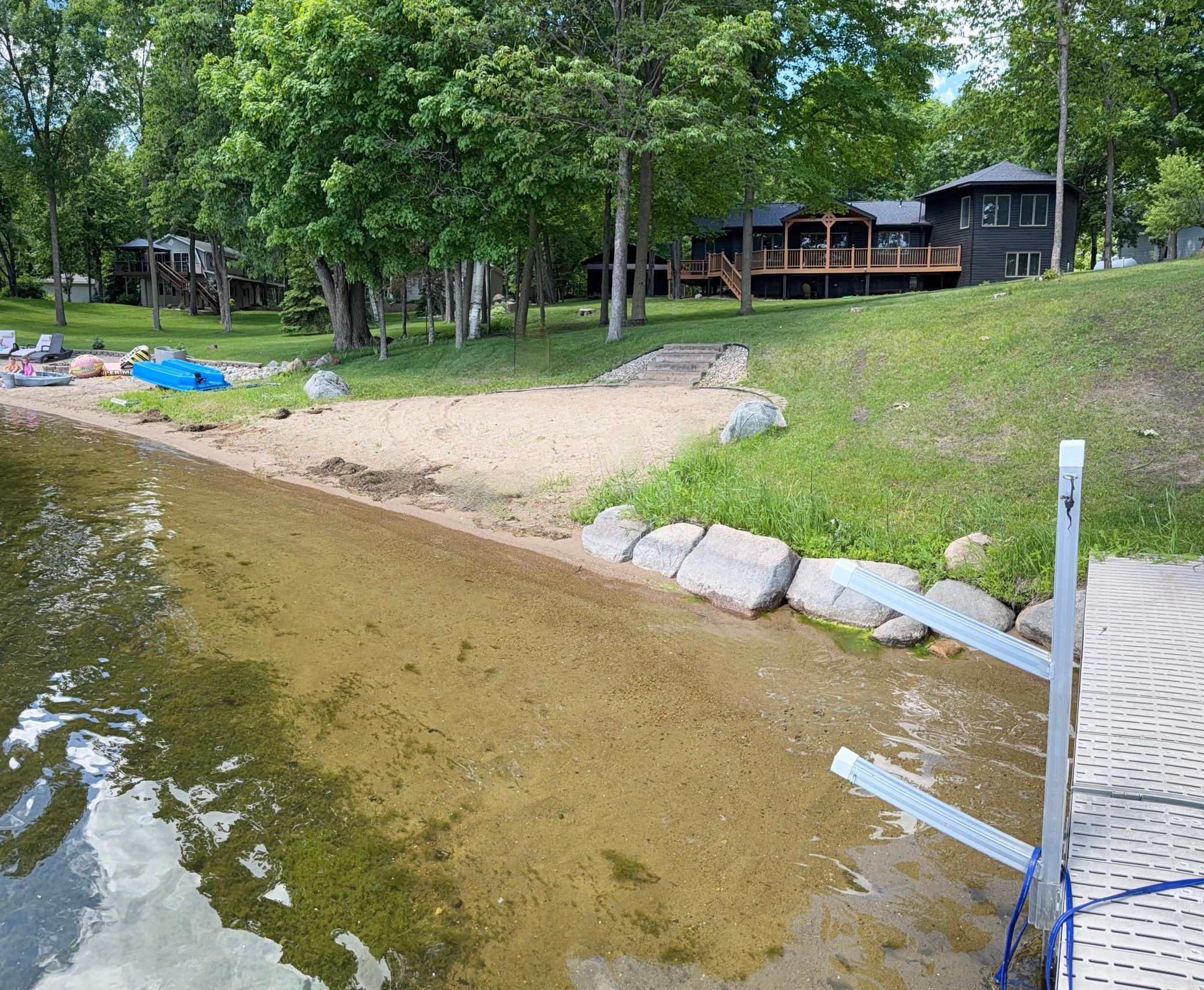 main property photo 22