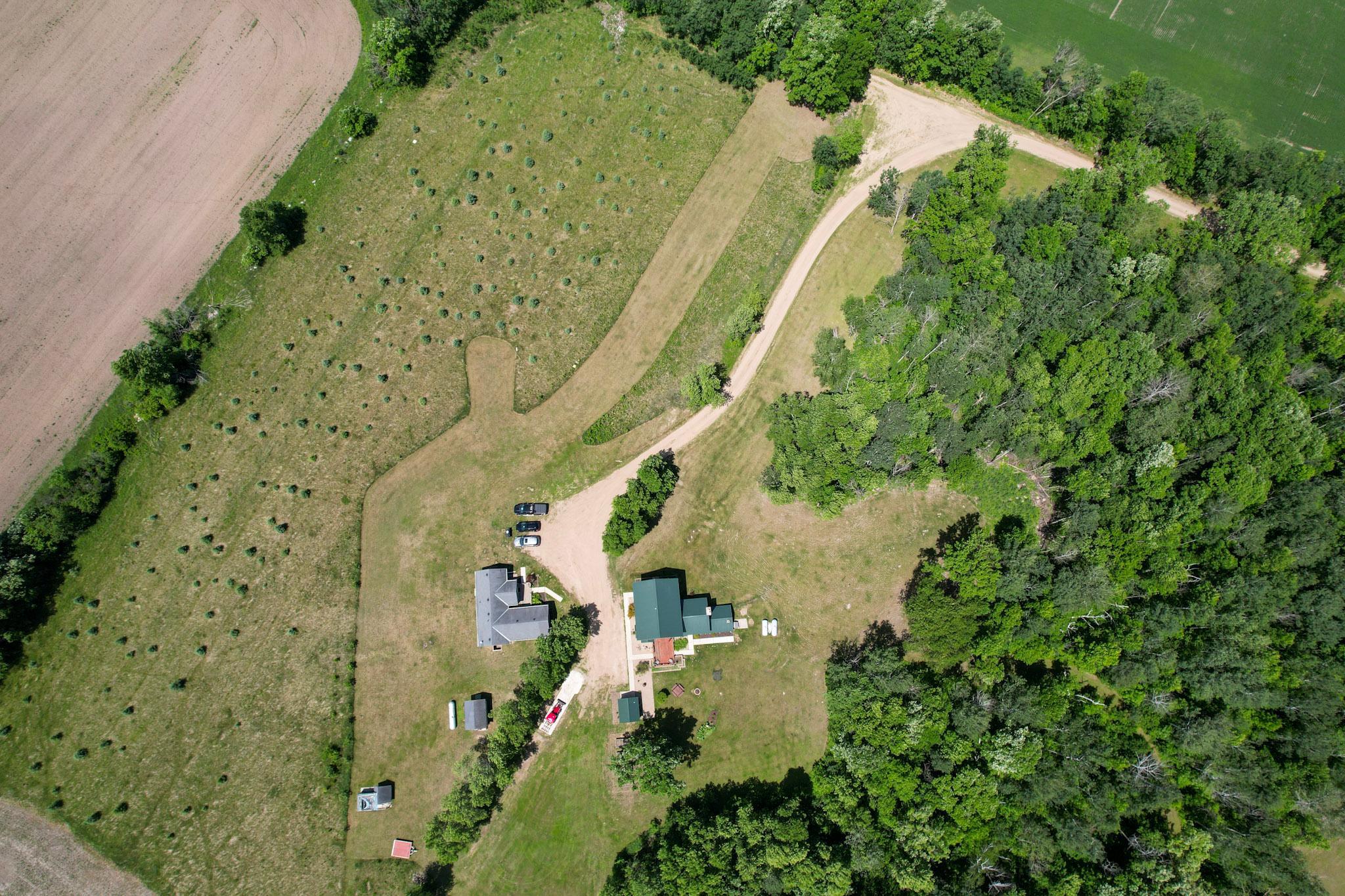 main property photo 34