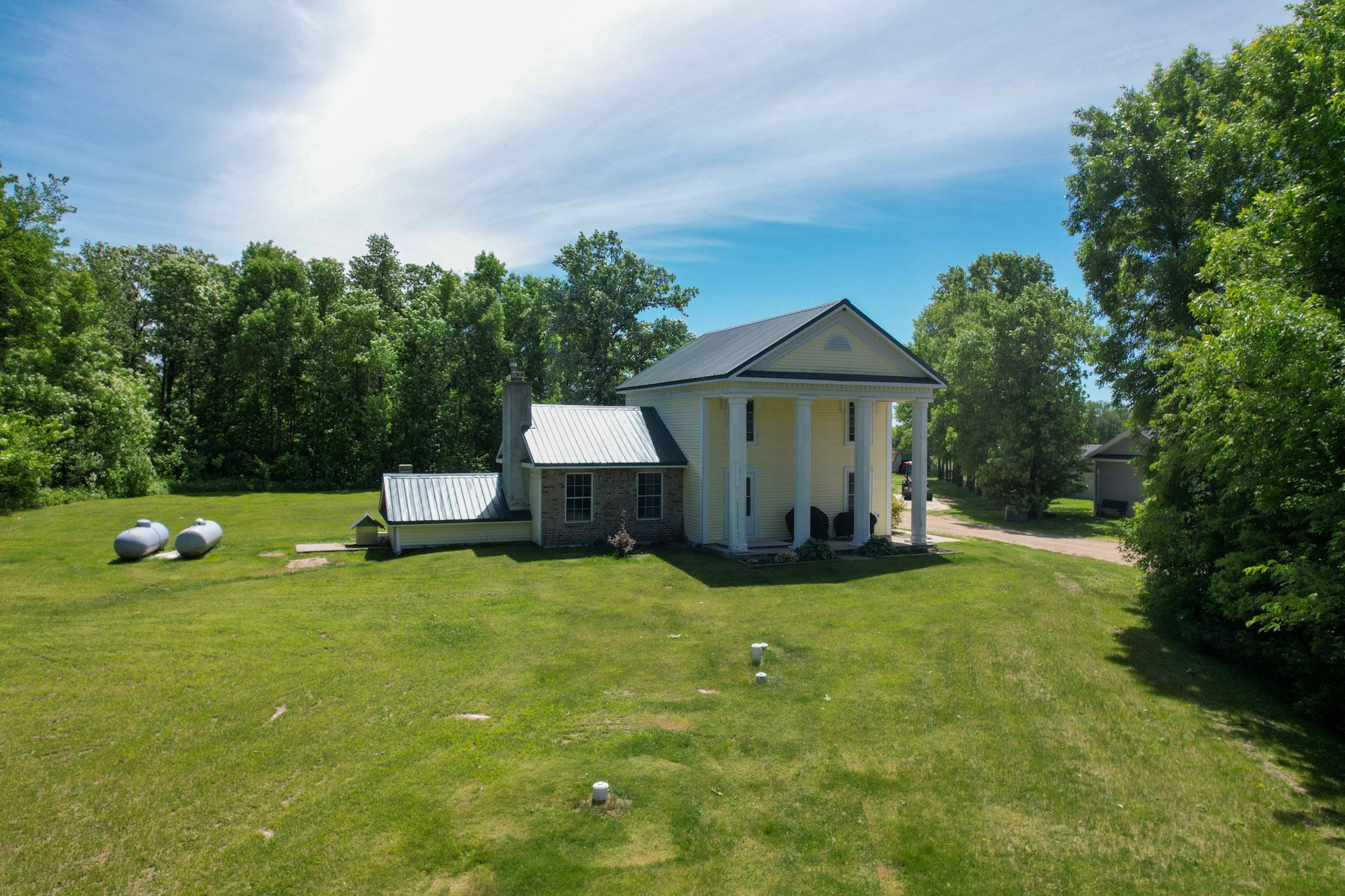 main property photo 39