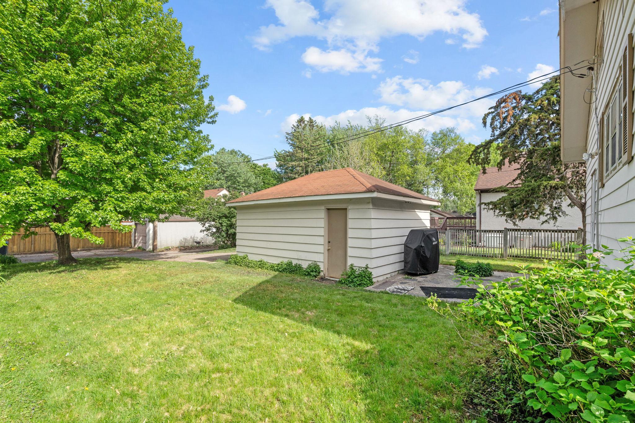 main property photo 22