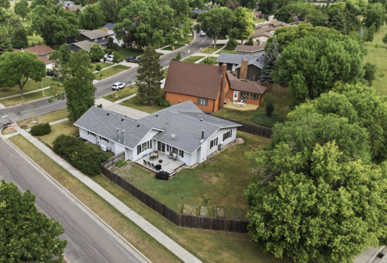 main property photo 50