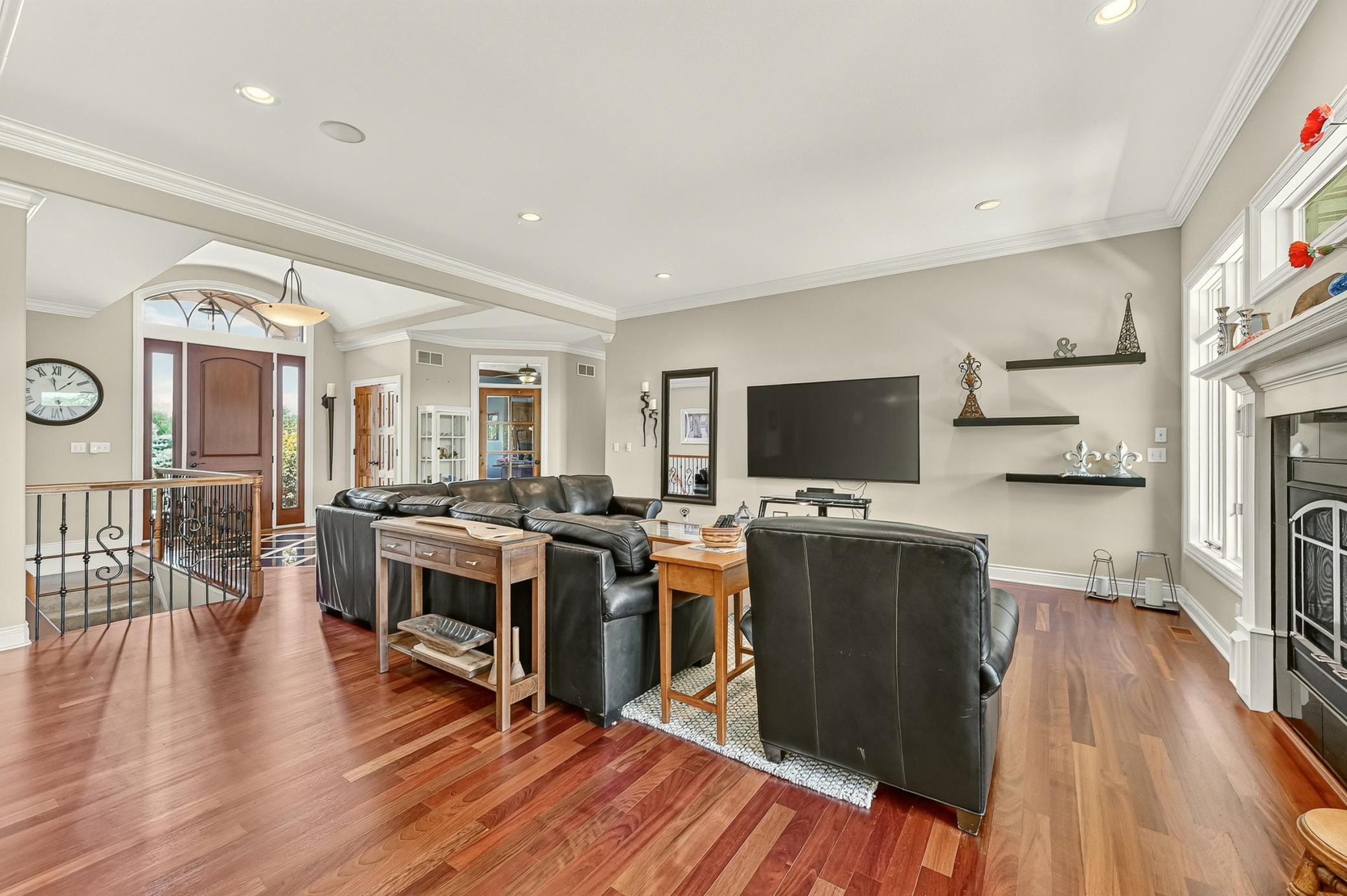 main property photo 15