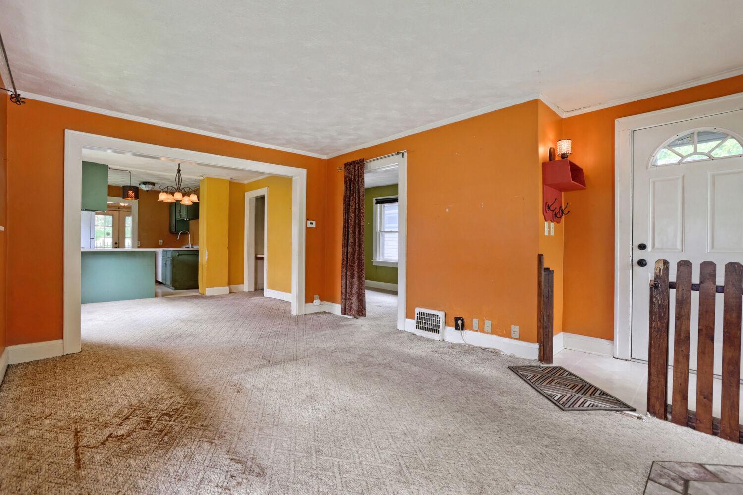 main property photo 10