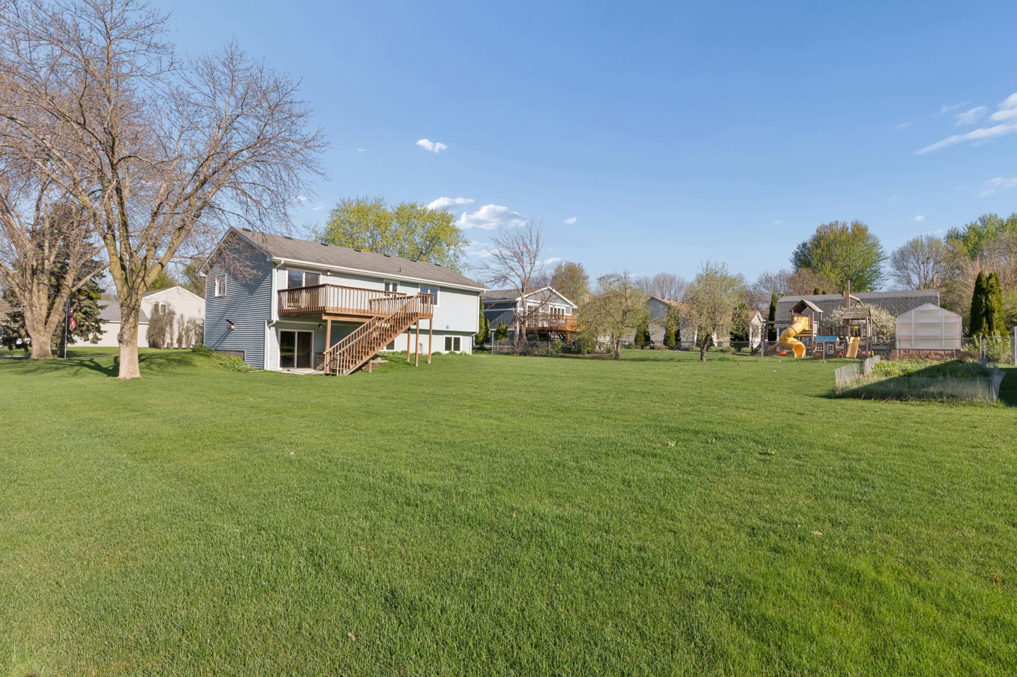 main property photo 22