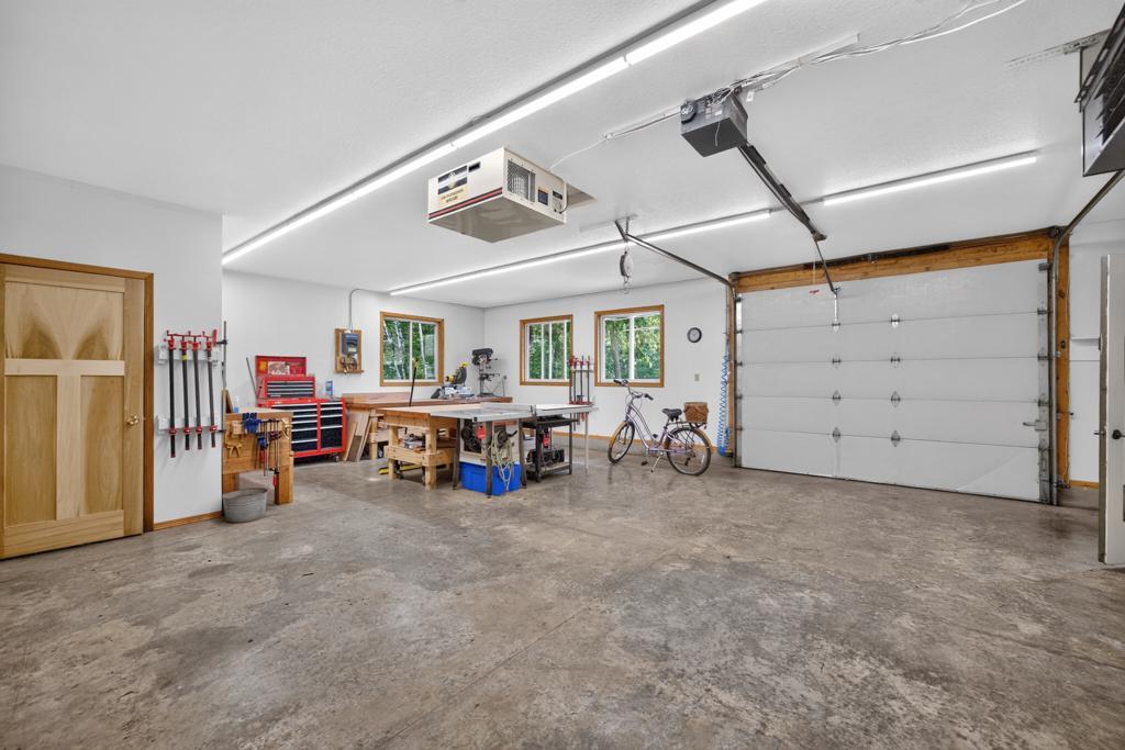 main property photo 78