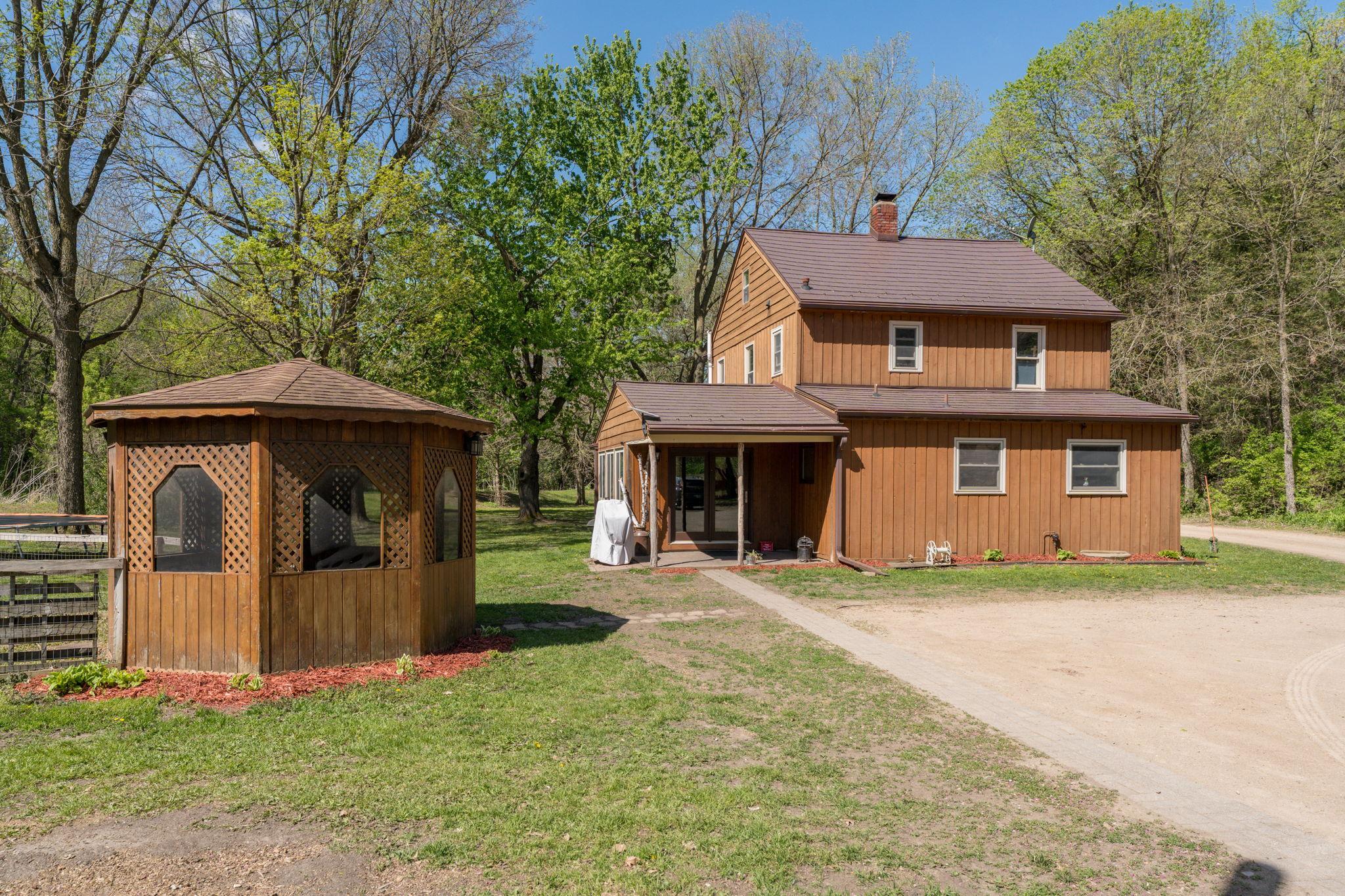 main property photo 23