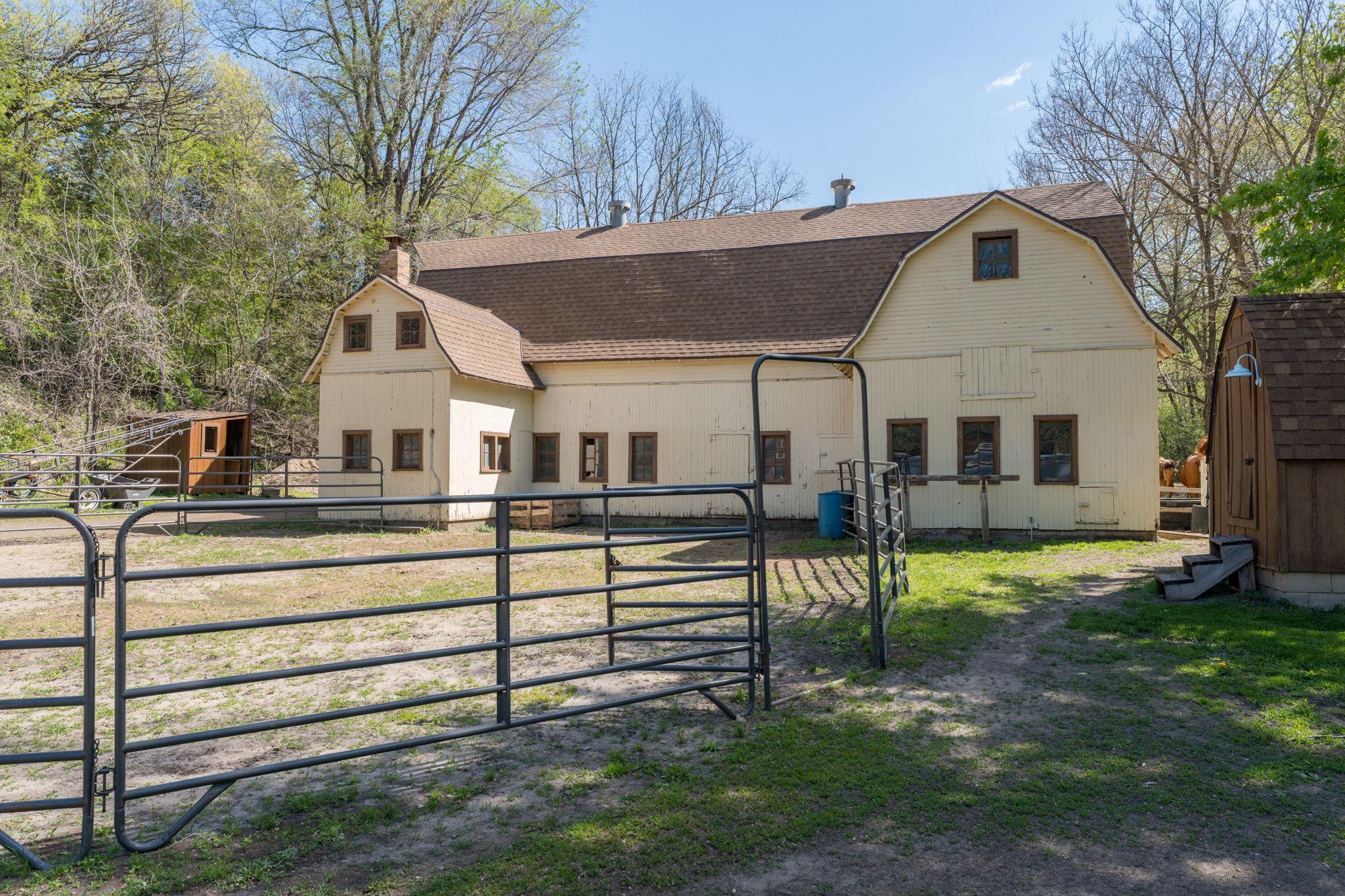 main property photo 32