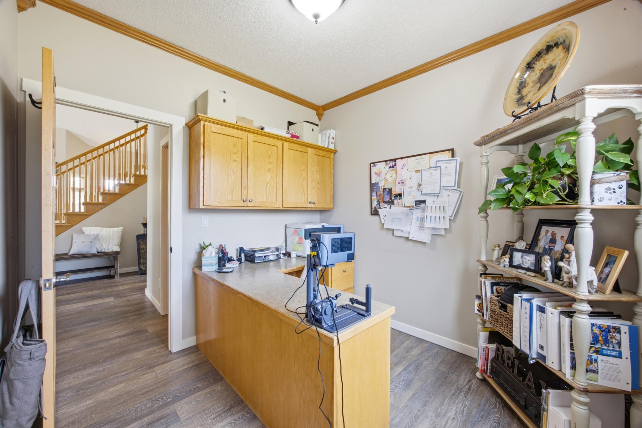 main property photo 28