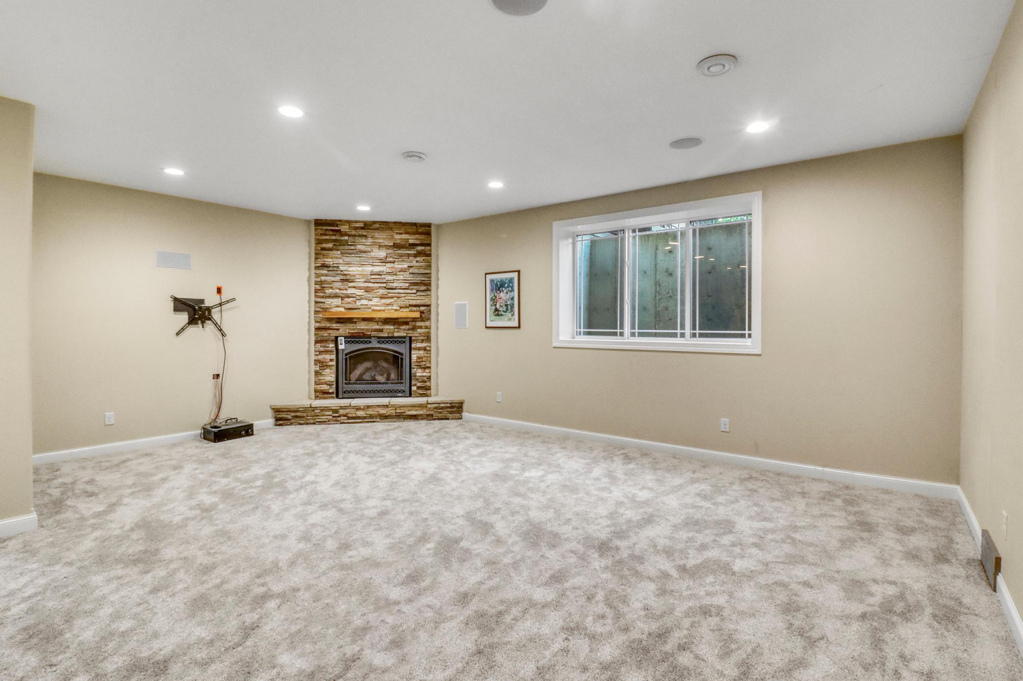 main property photo 69