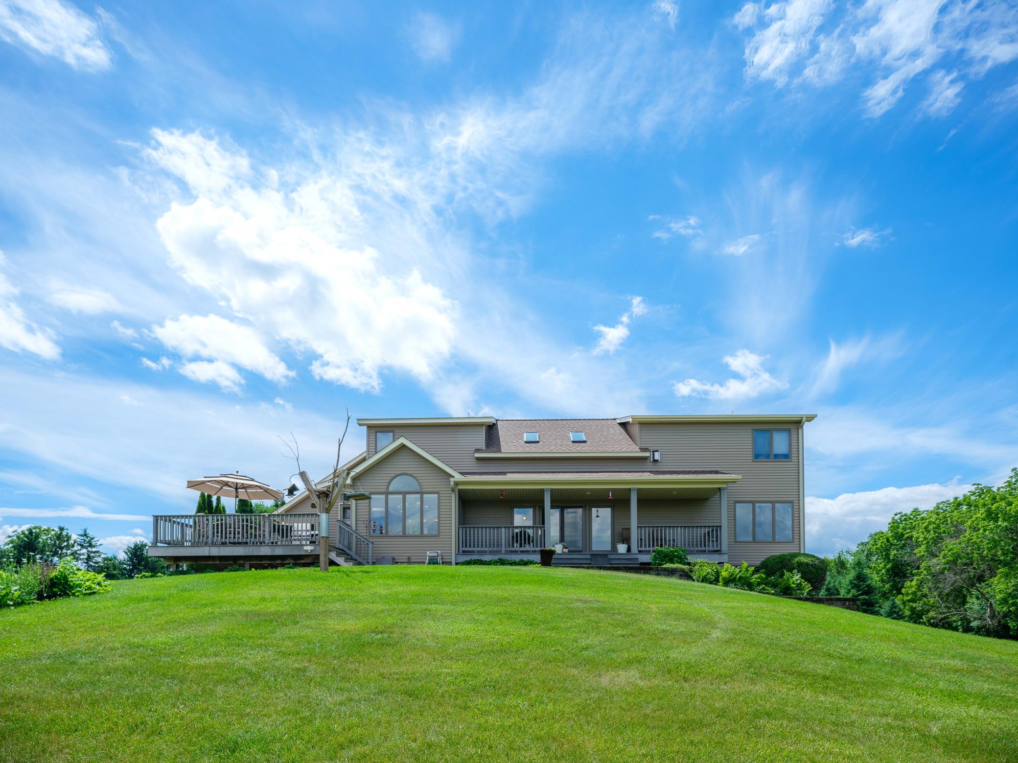 main property photo 9