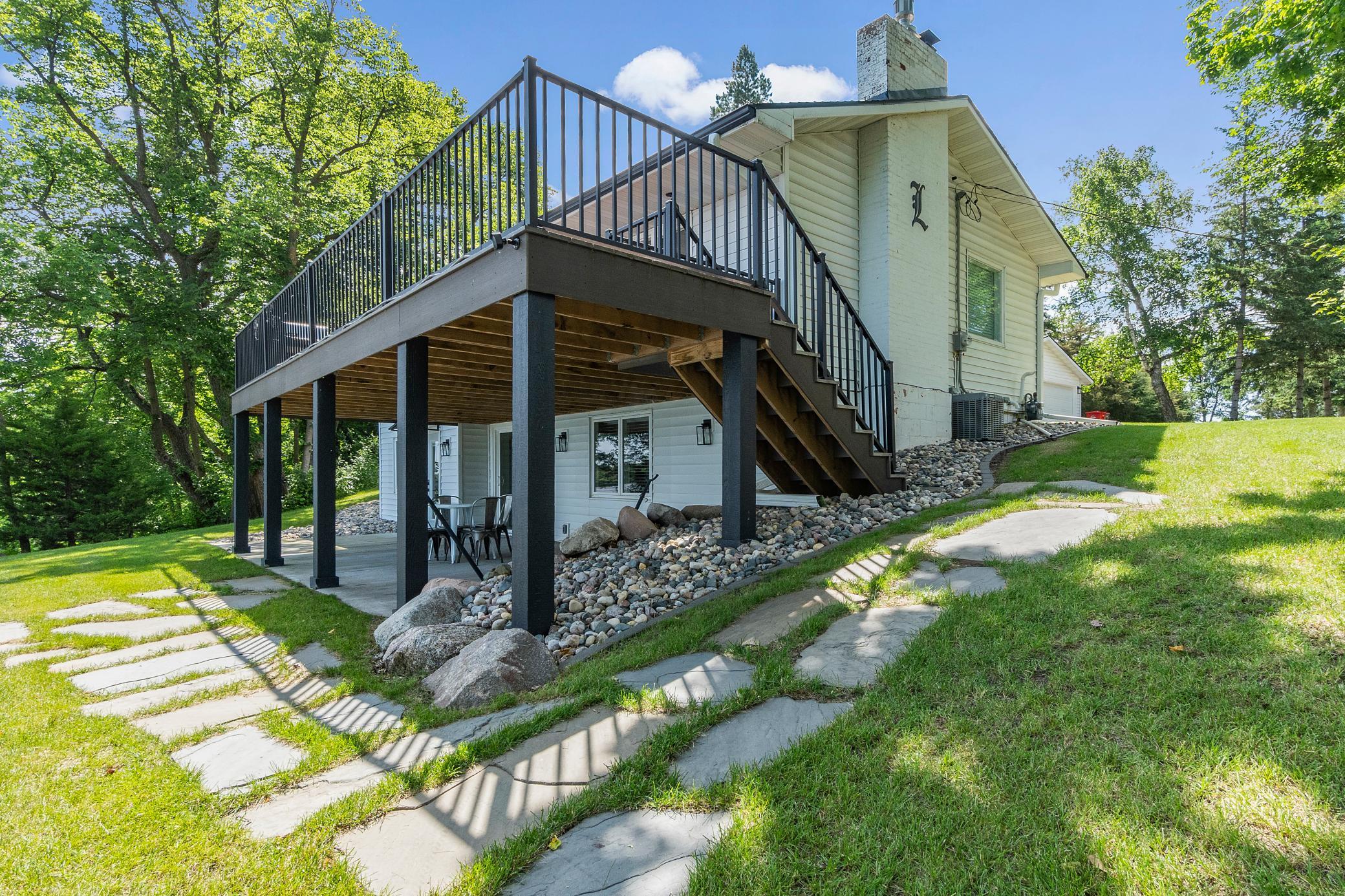 main property photo 10