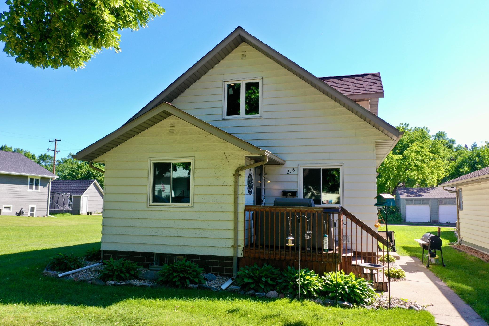 main property photo 3