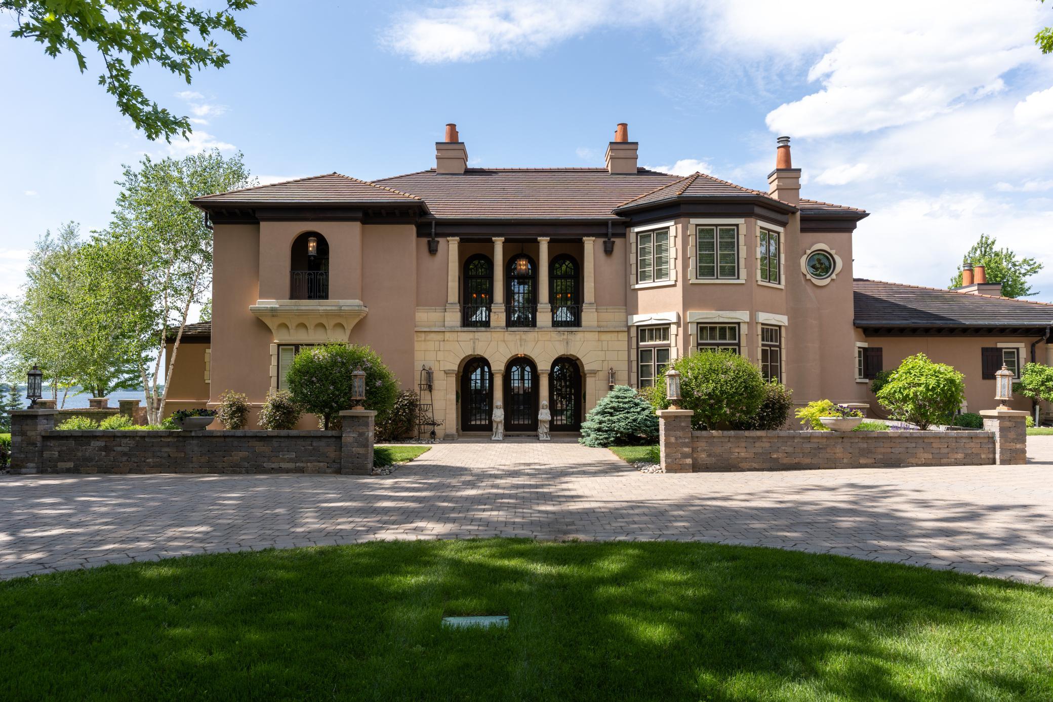 main property photo 12