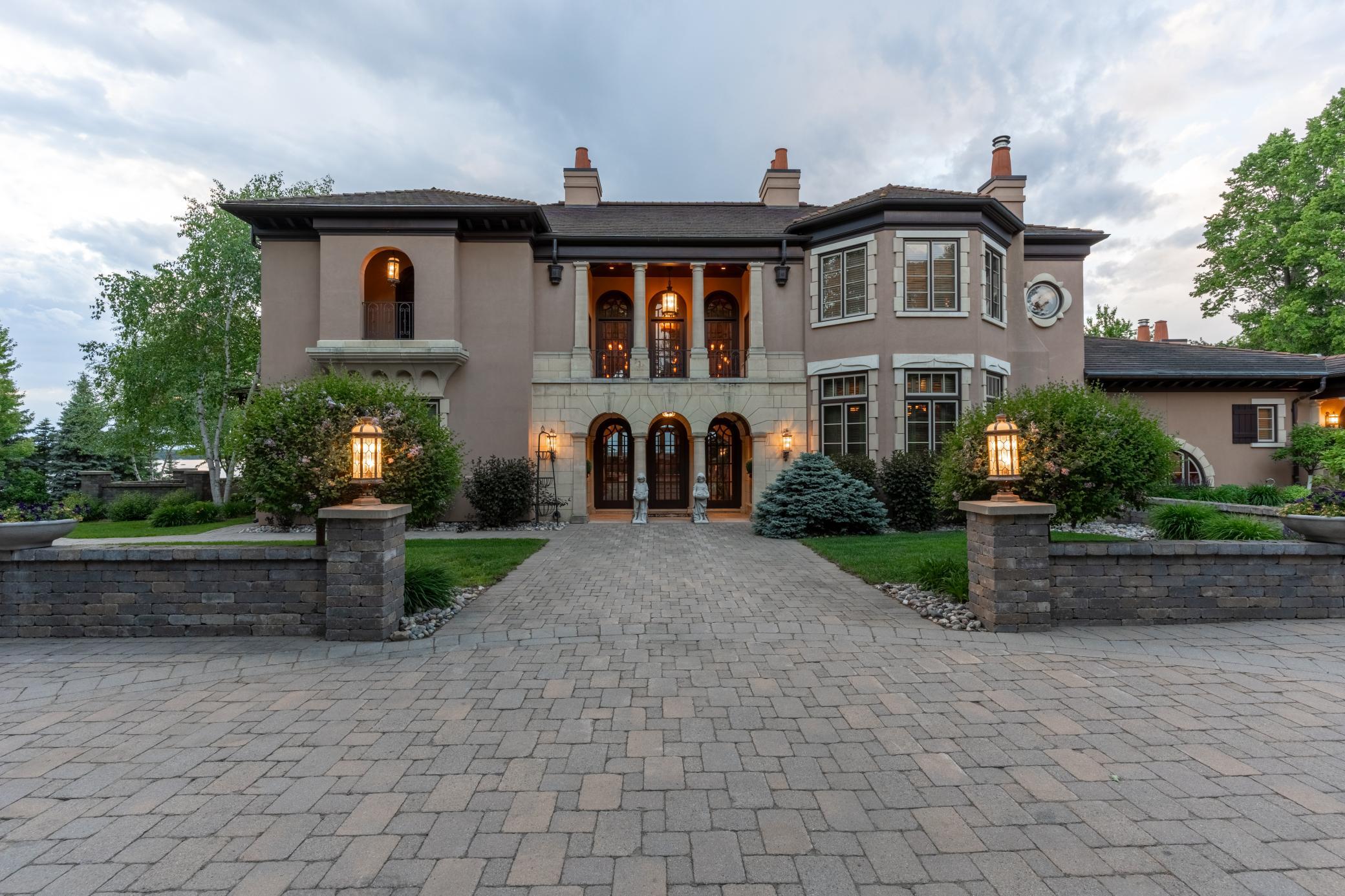 main property photo 19
