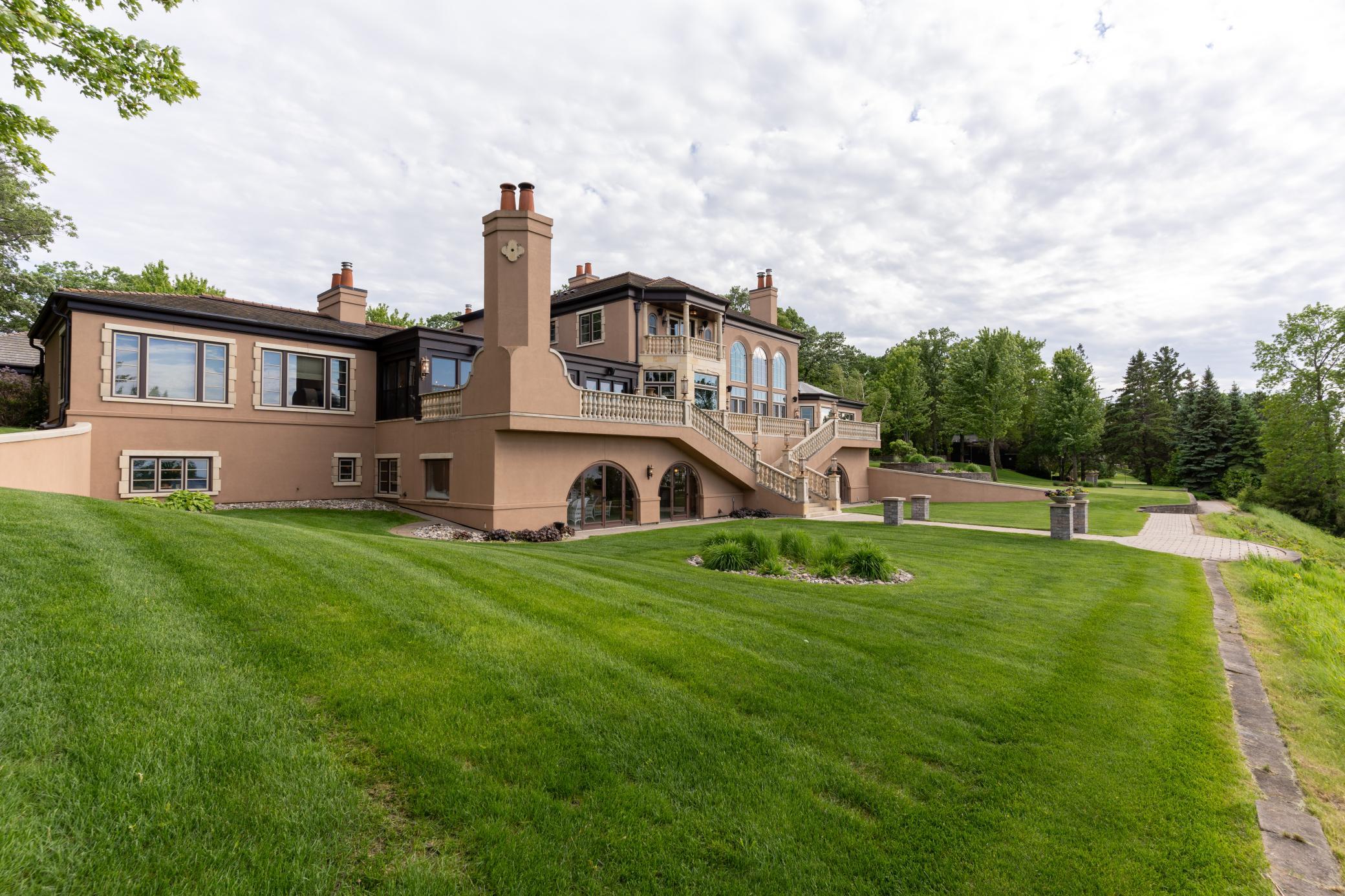 main property photo 25