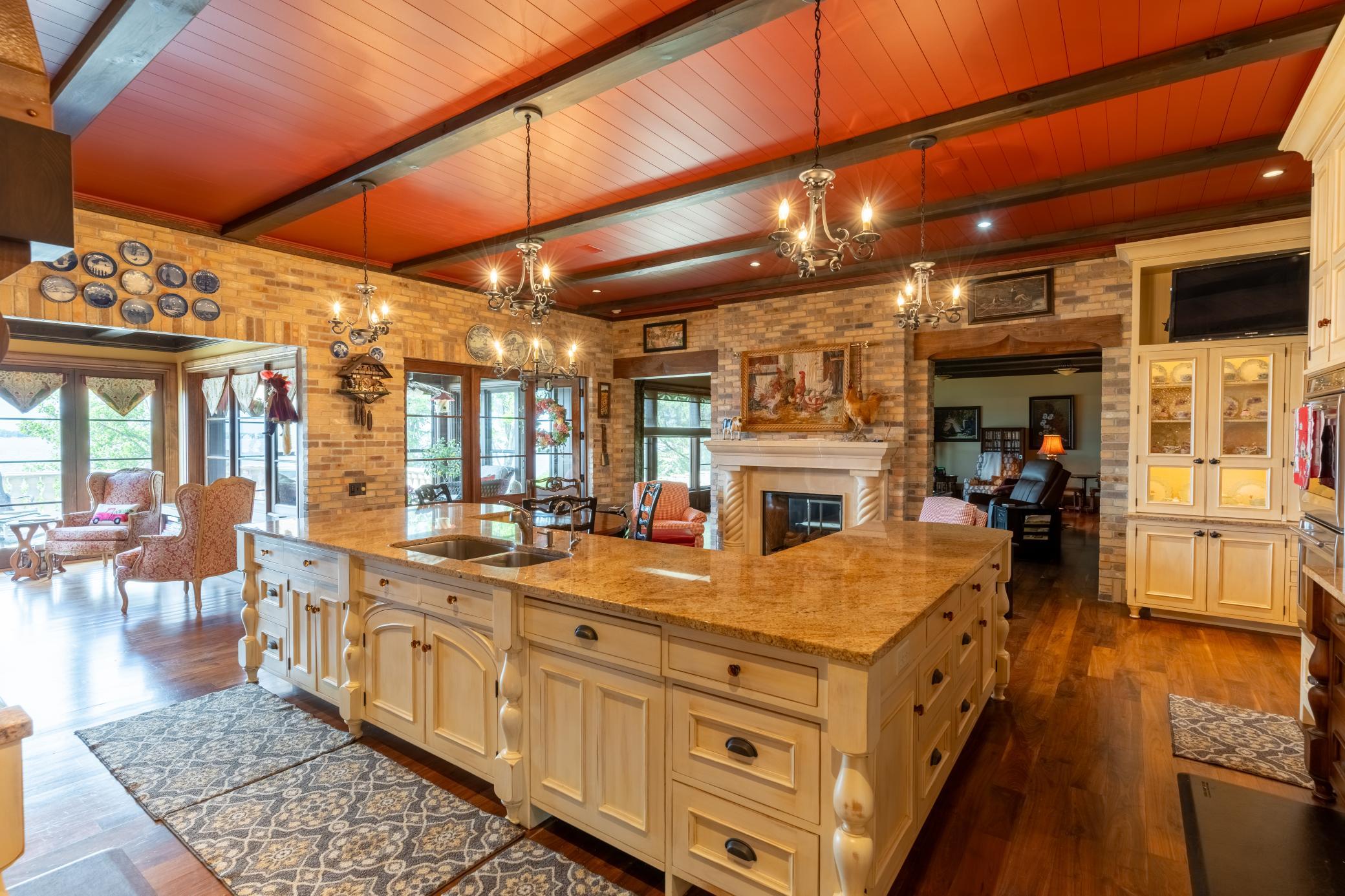 main property photo 37
