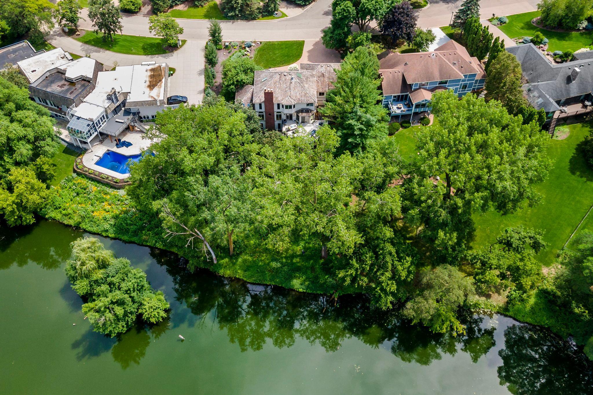 main property photo 74