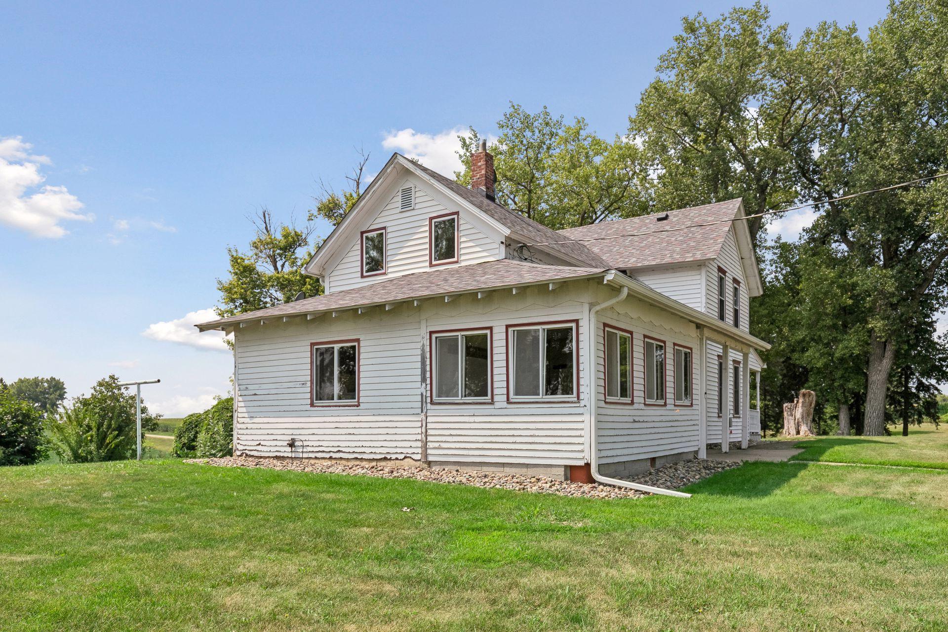 main property photo 46