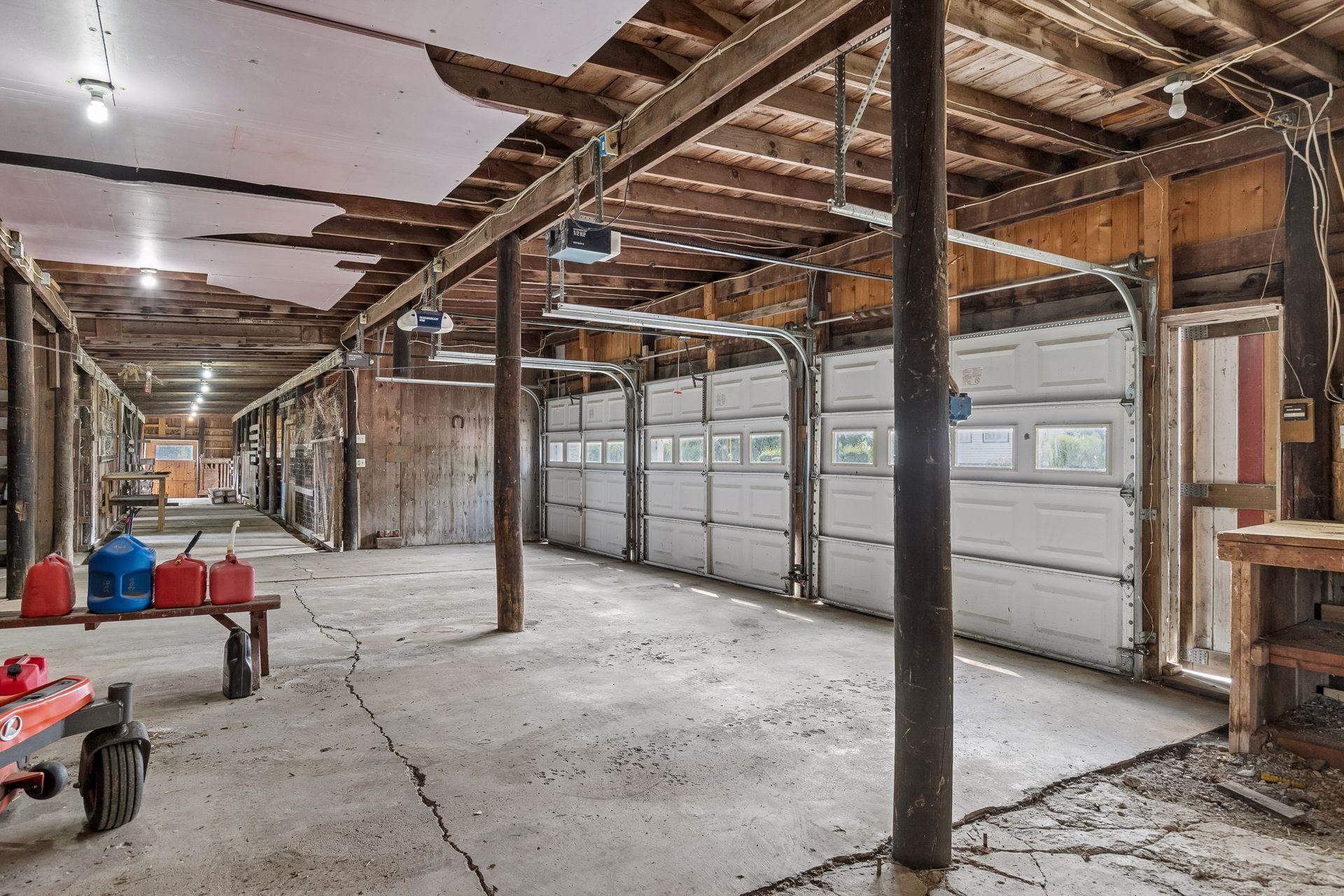 main property photo 51