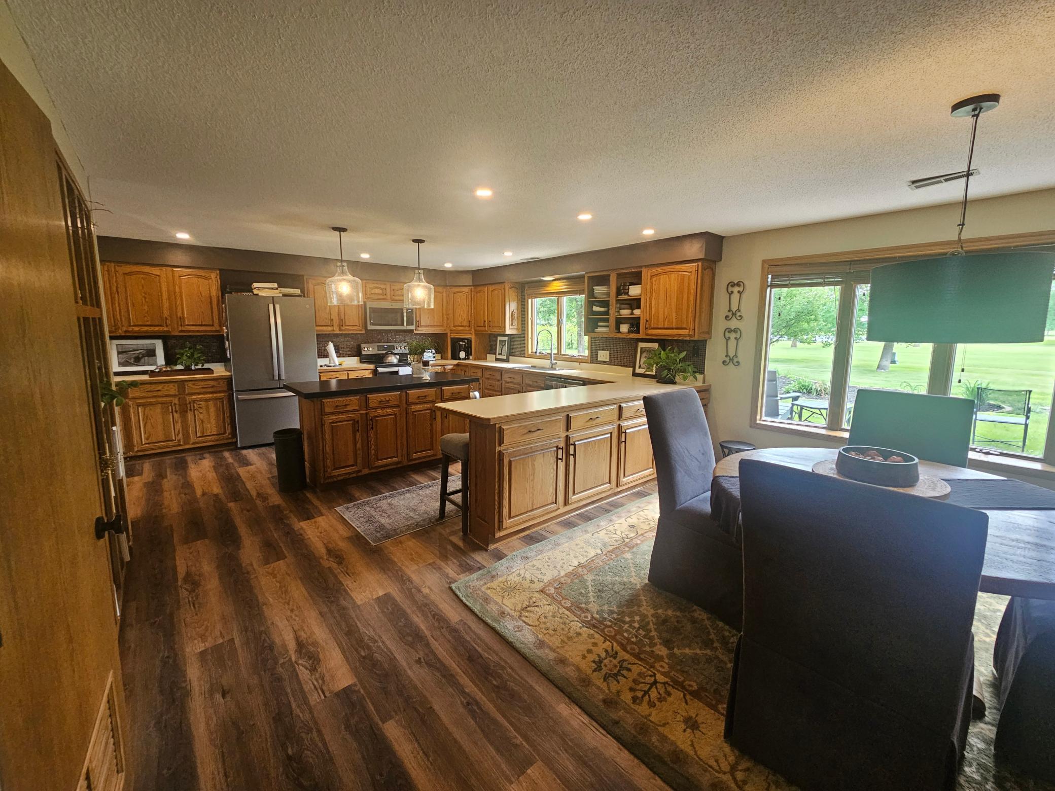 main property photo 9
