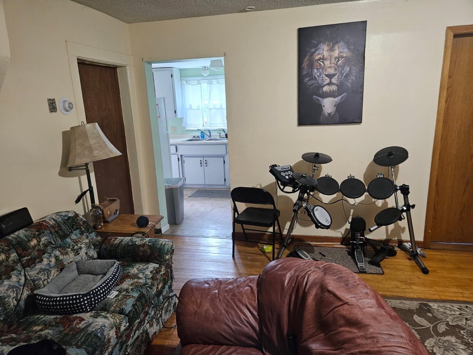 main property photo 9