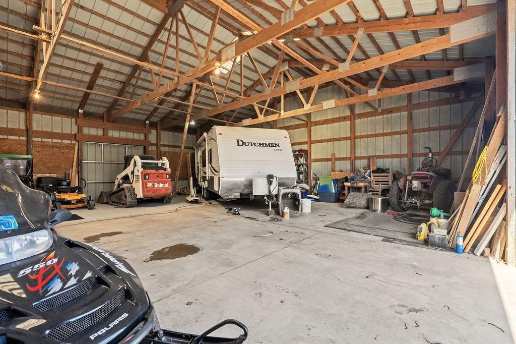 main property photo 47