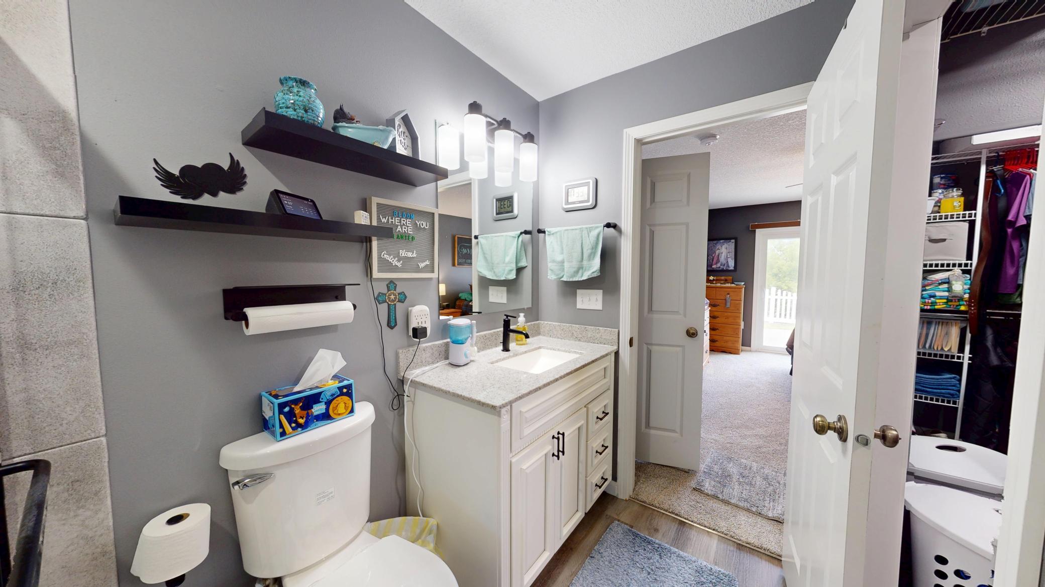 main property photo 19