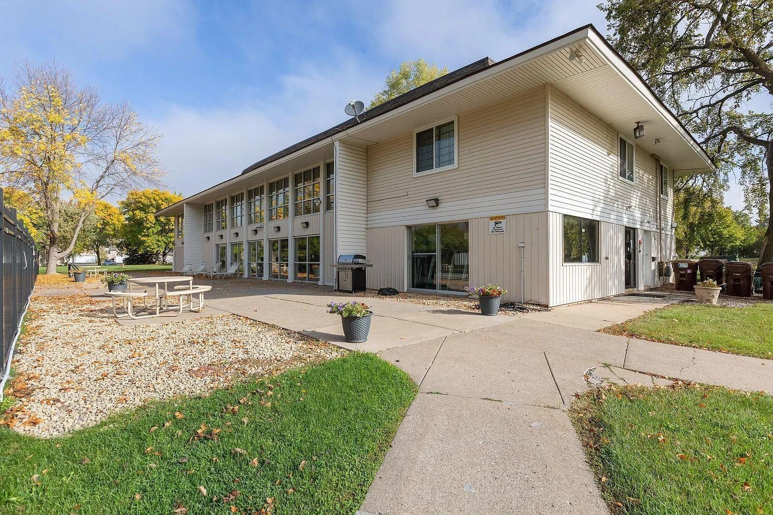 main property photo 49