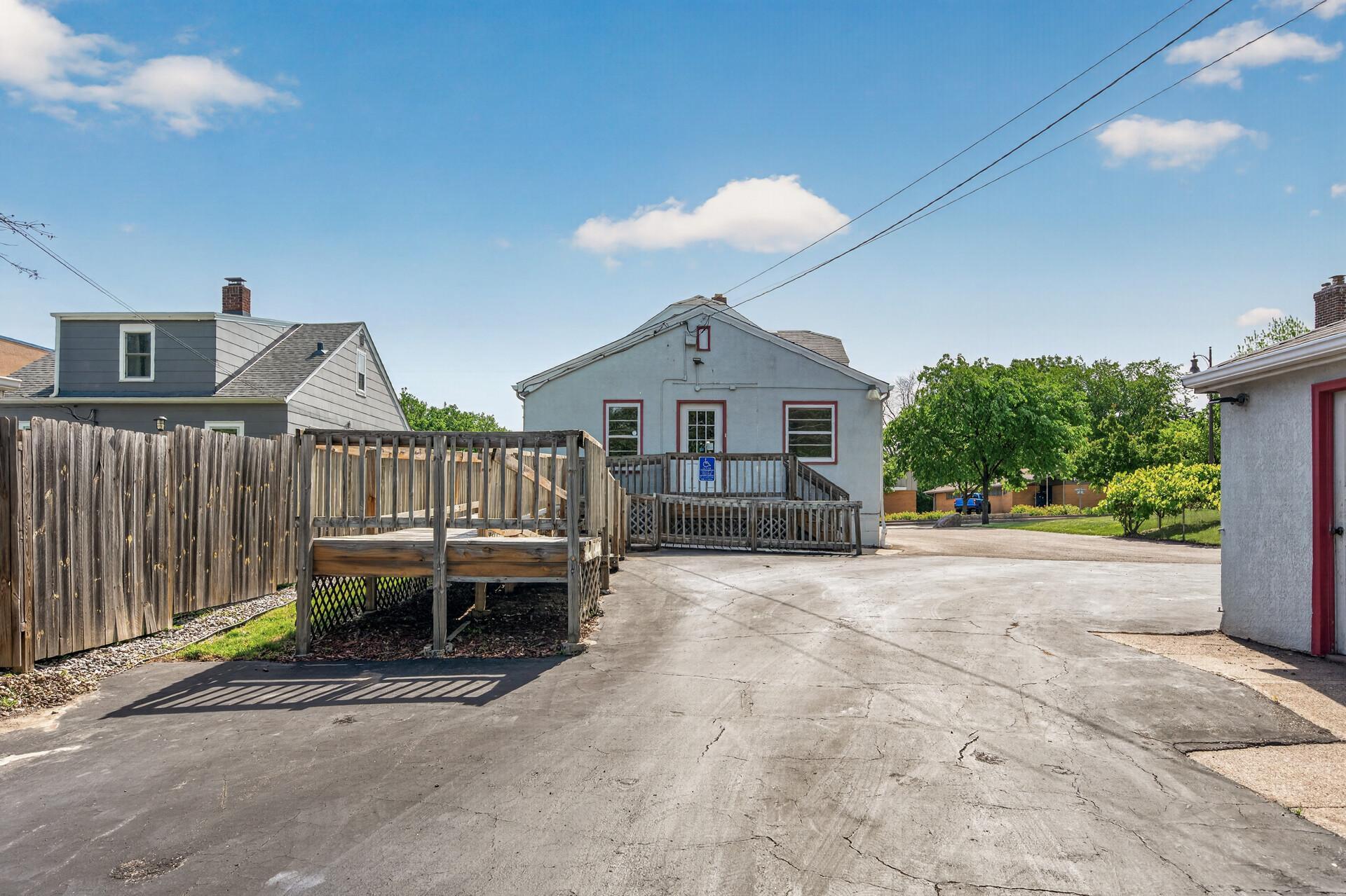 main property photo 39