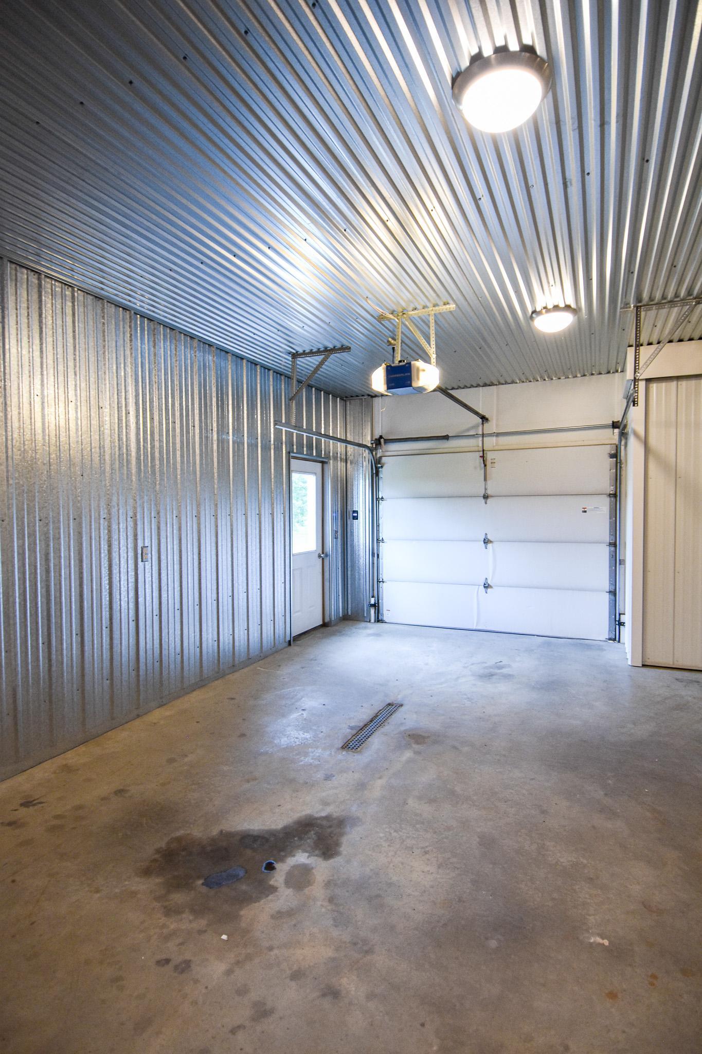 main property photo 88