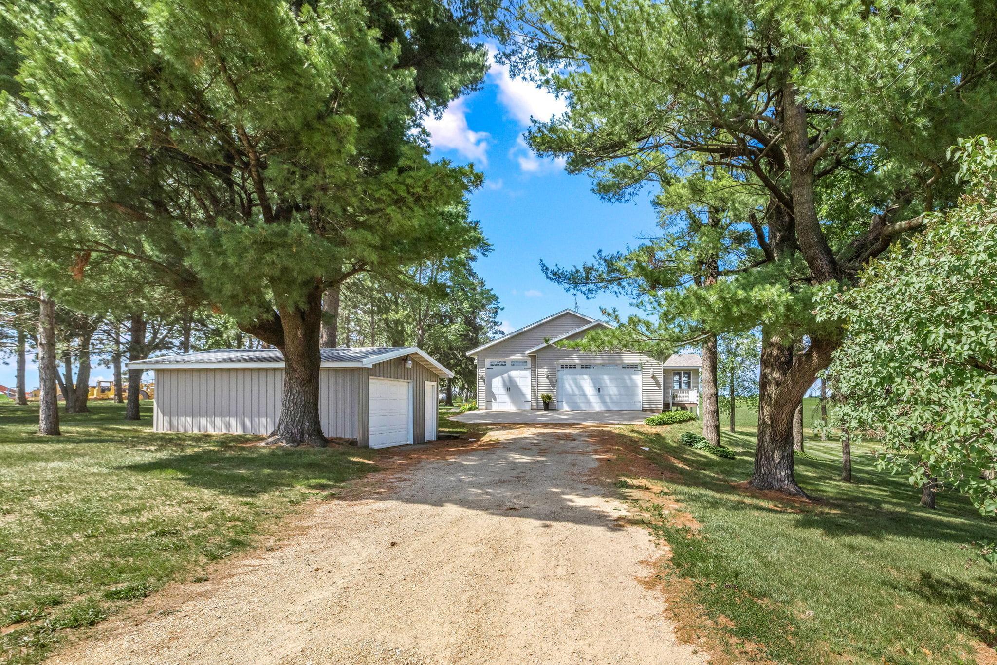 main property photo 50