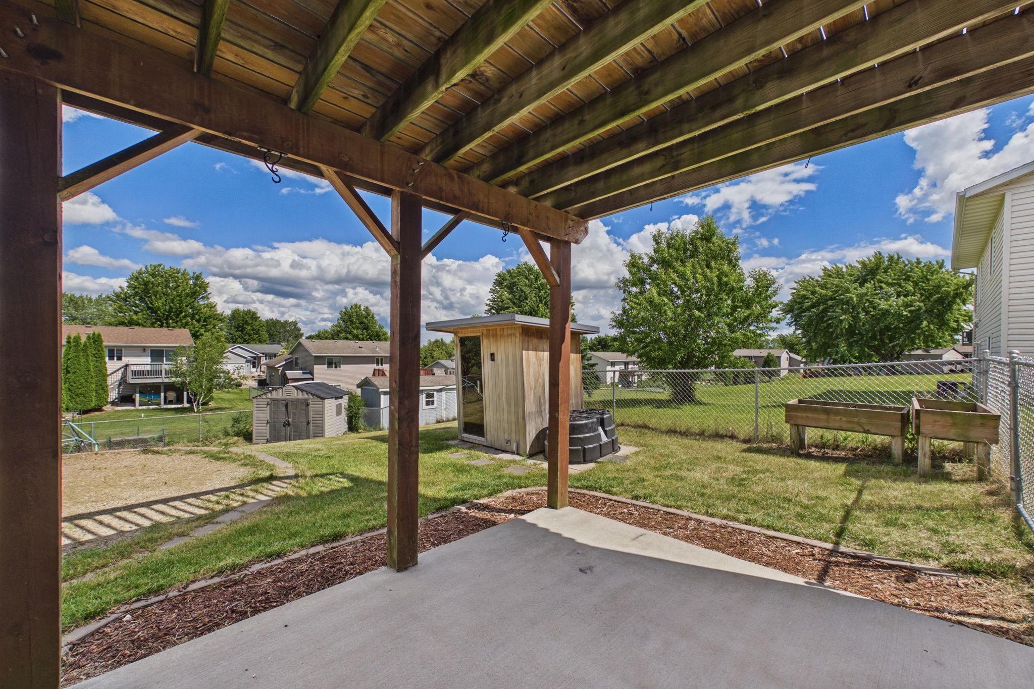 main property photo 19