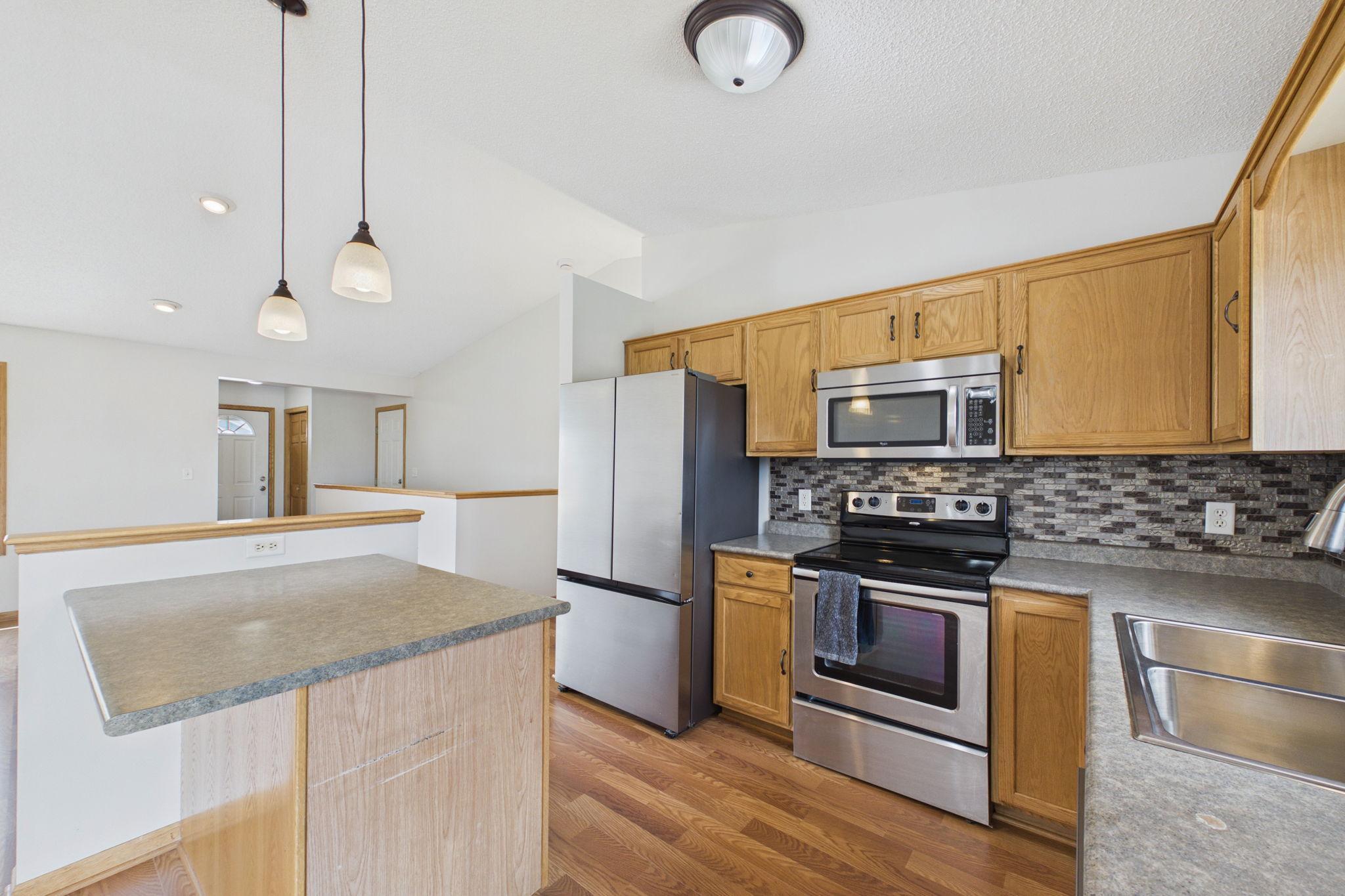 main property photo 4
