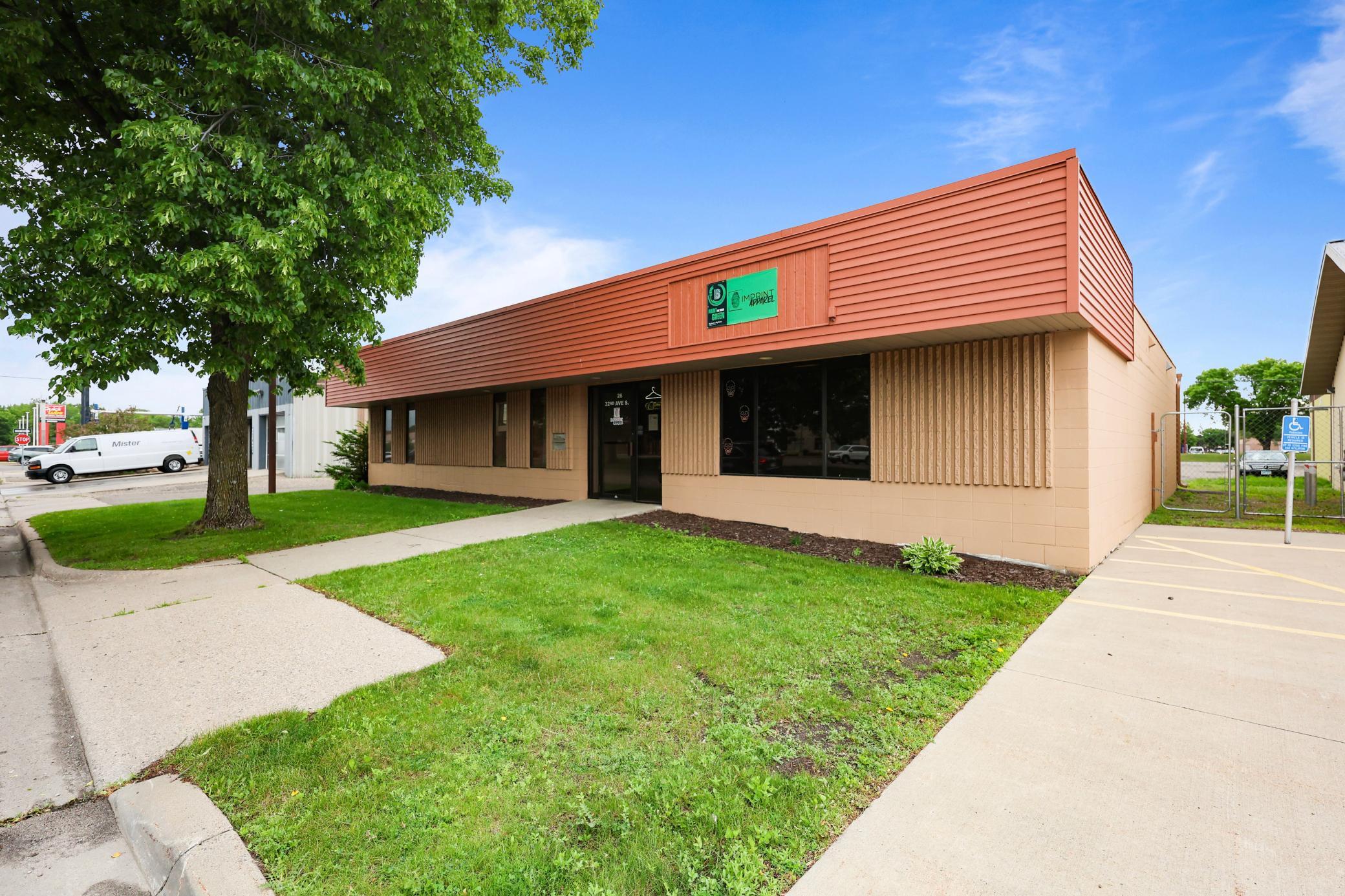 main property photo 3