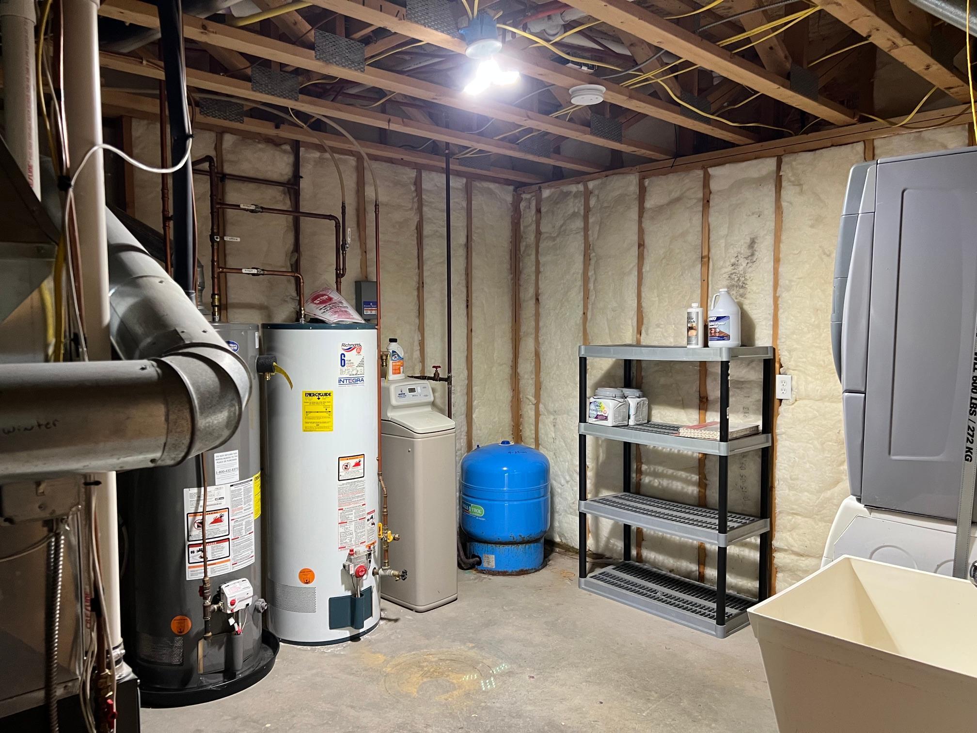 main property photo 19
