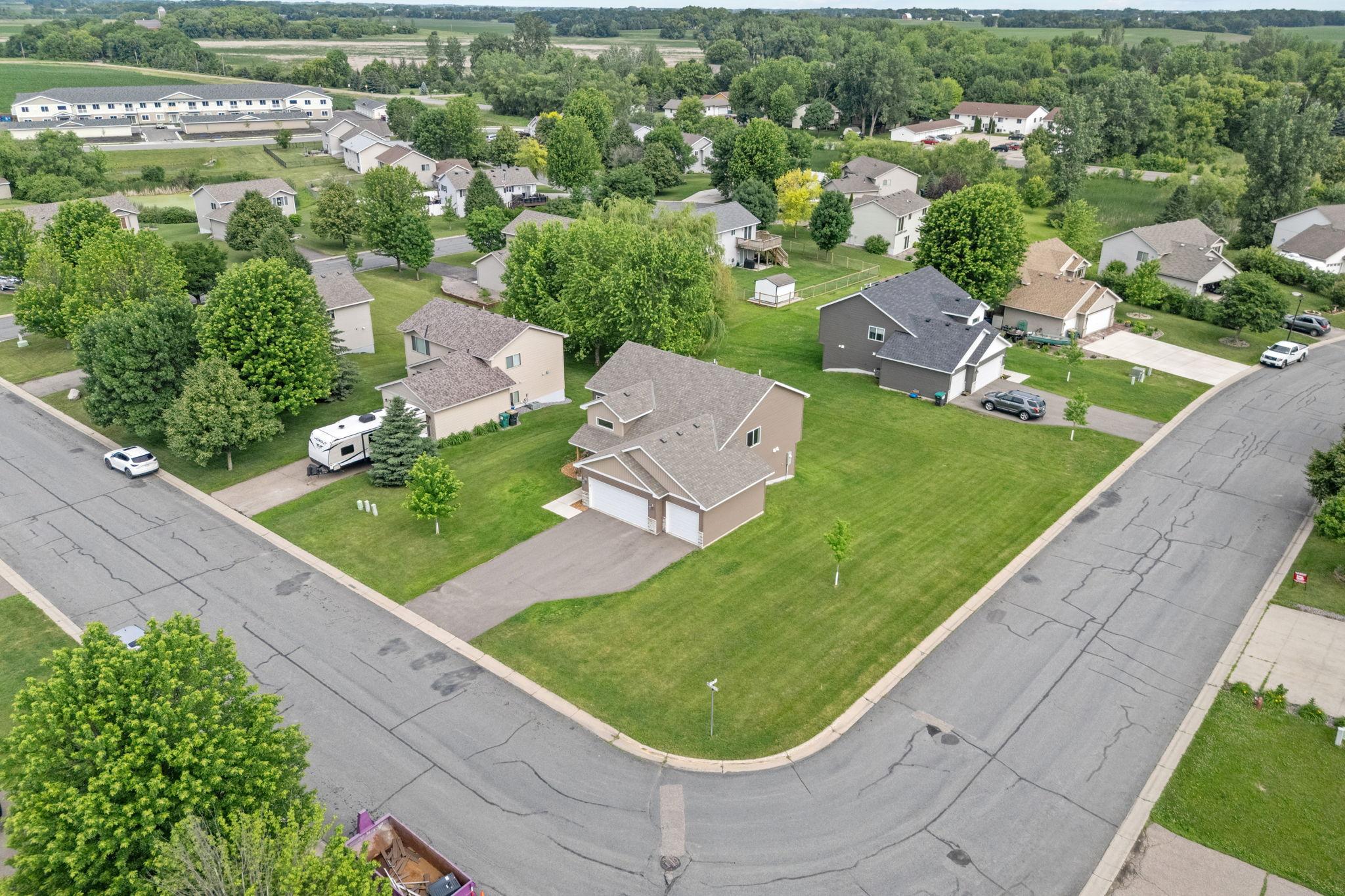 main property photo 45