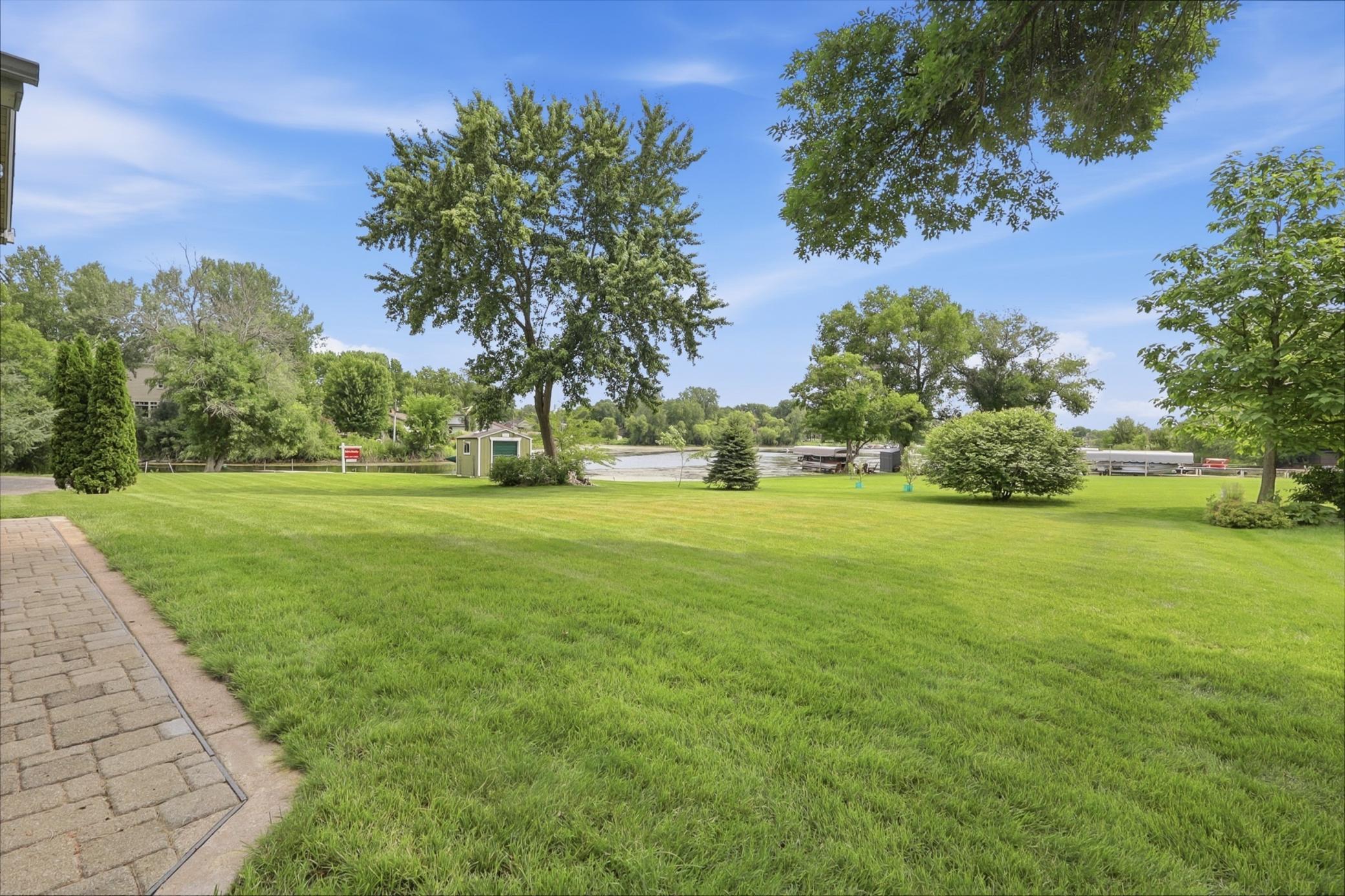 main property photo 30