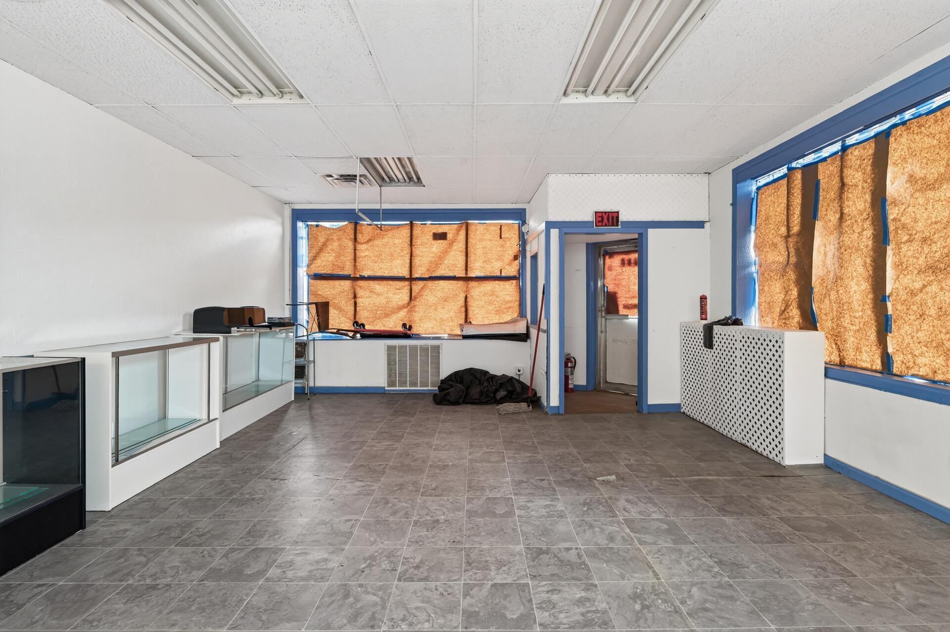 main property photo 16