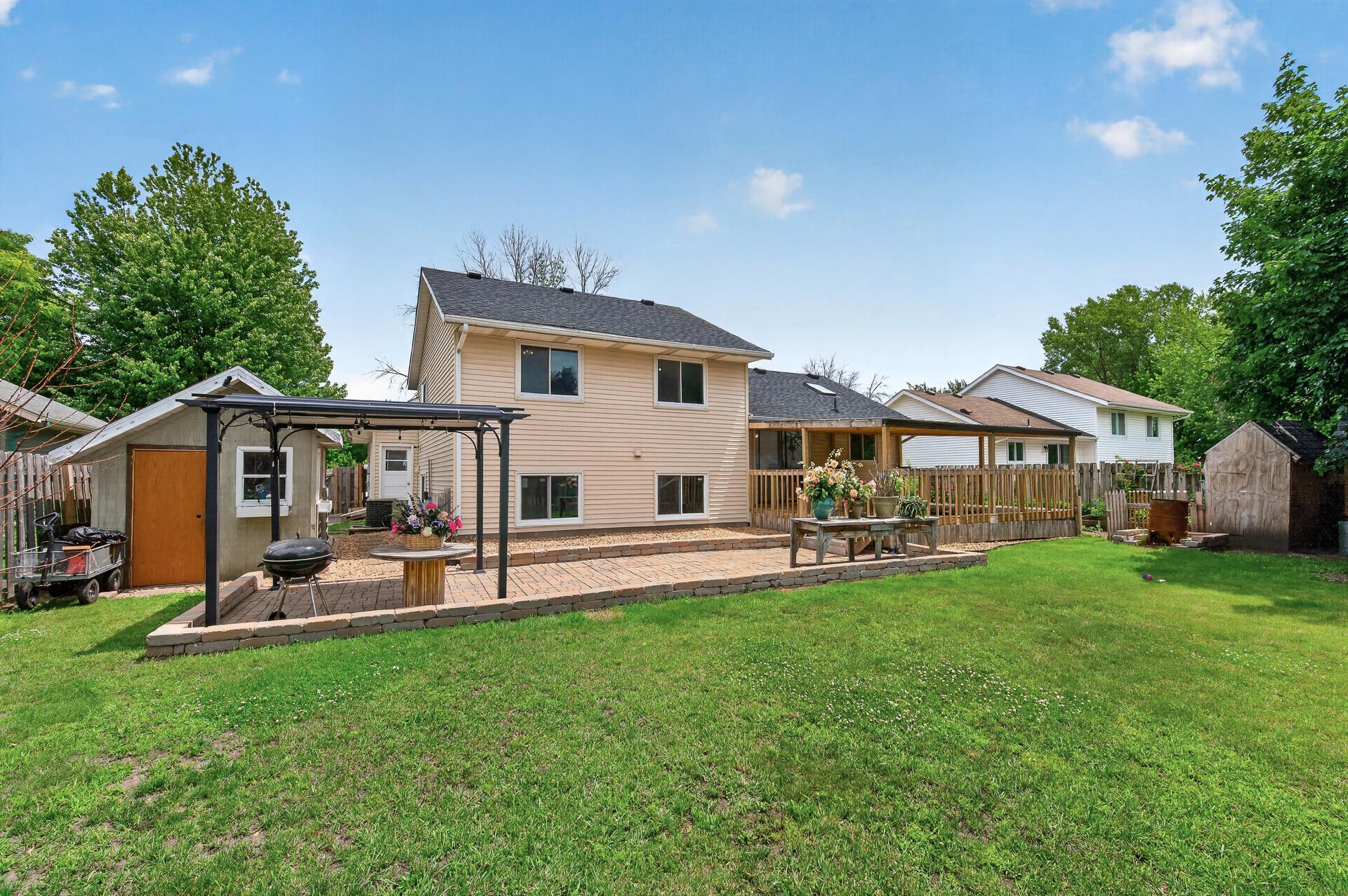 main property photo 41
