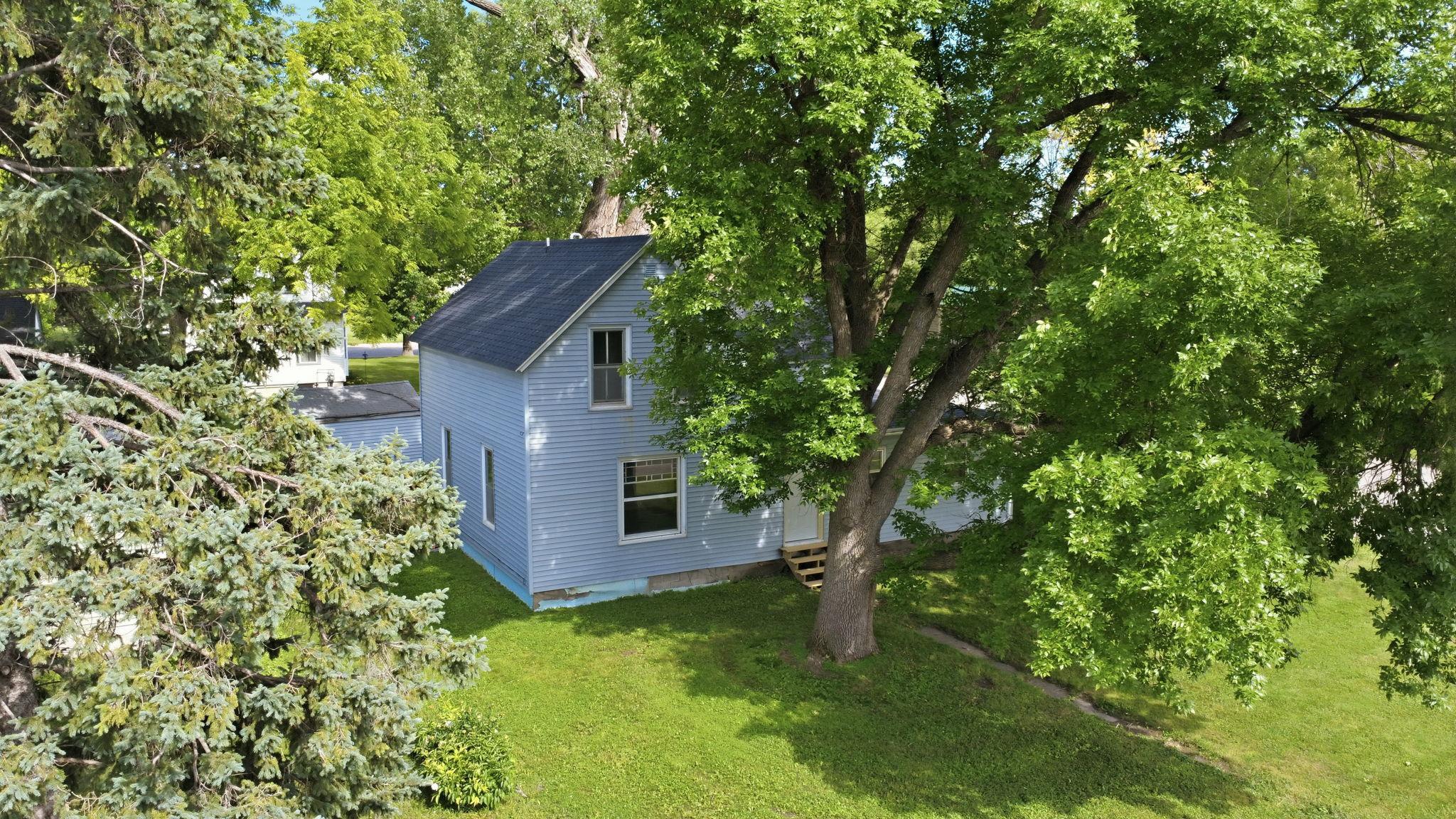 main property photo 33
