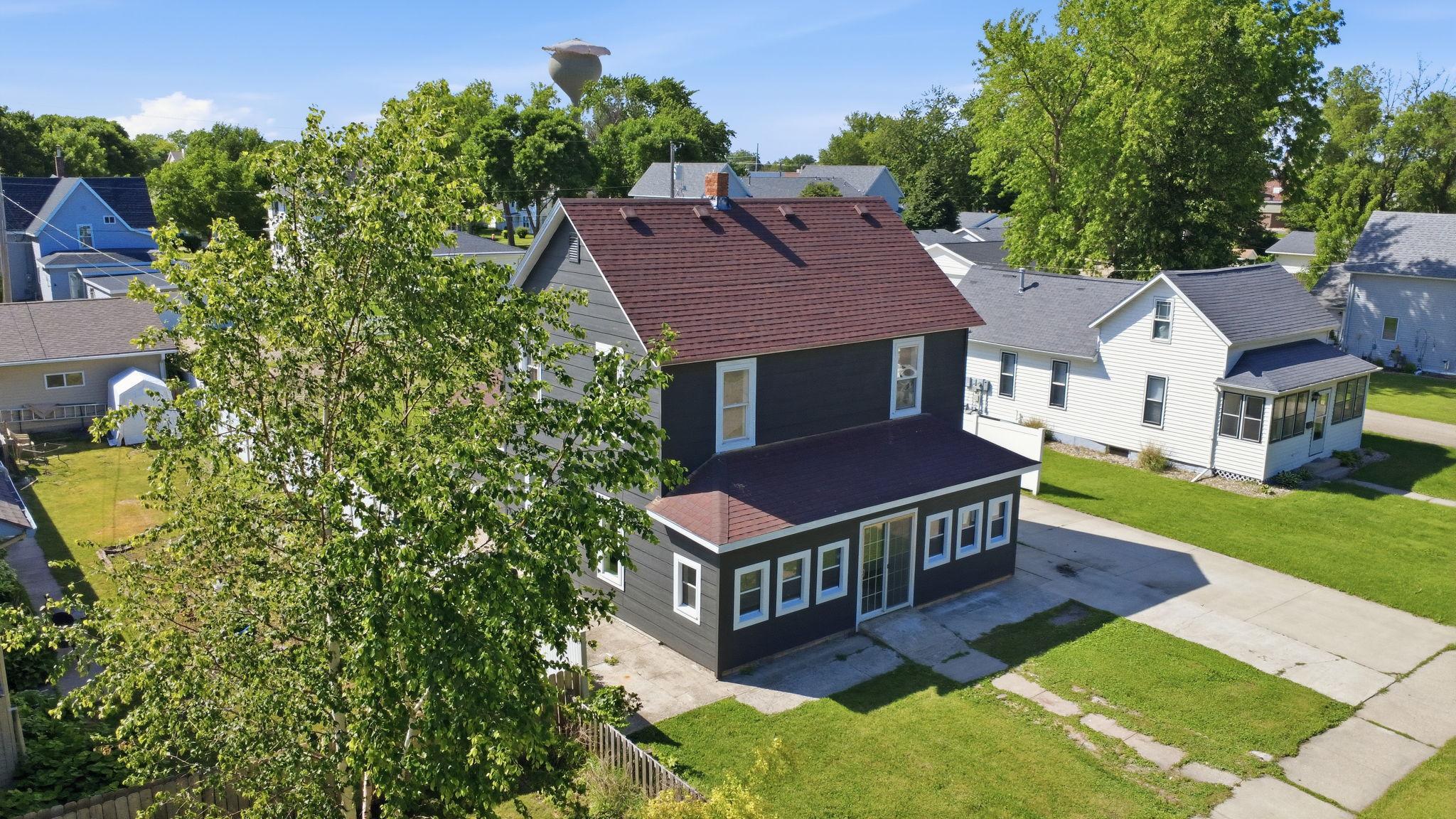 main property photo 32