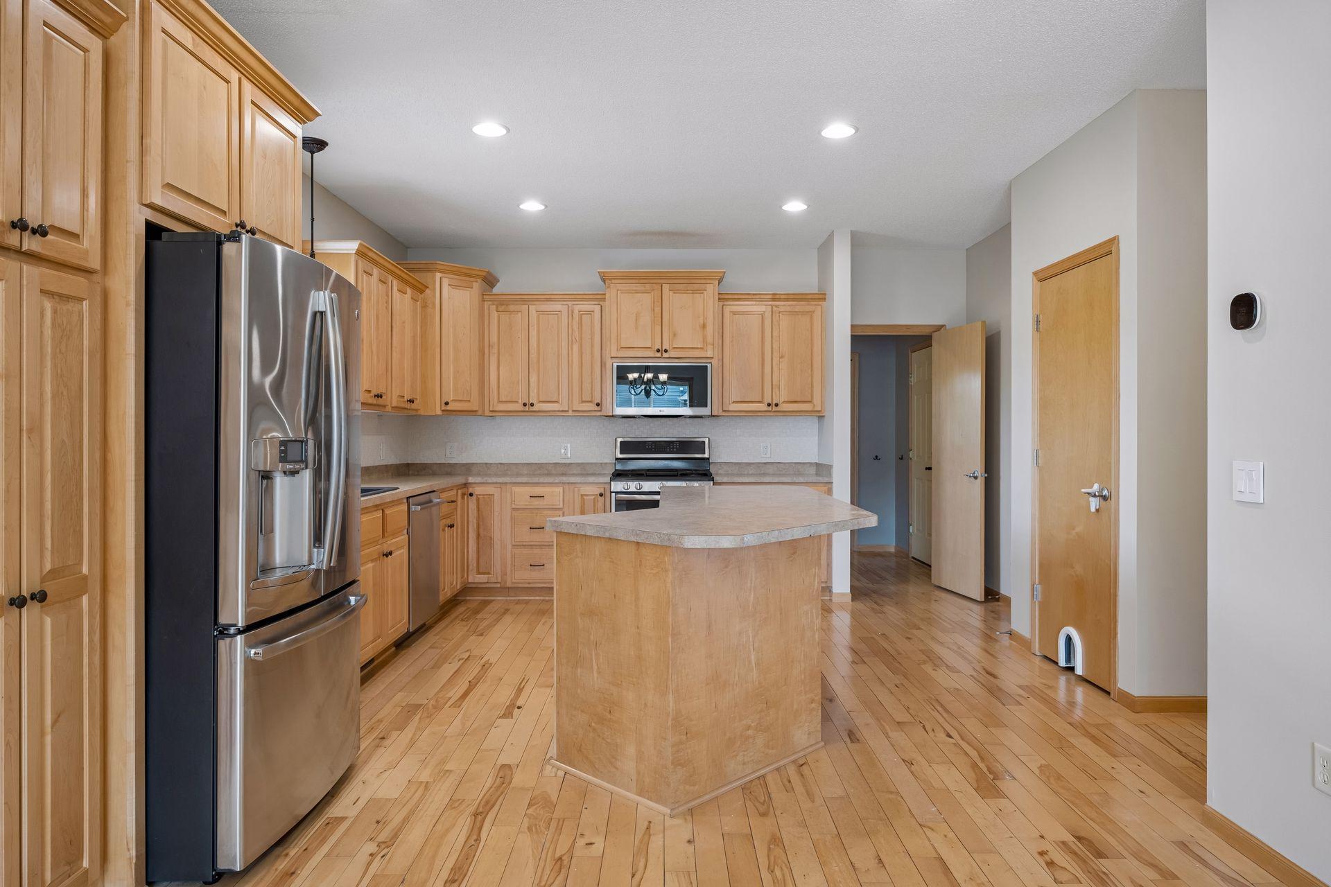 main property photo 15