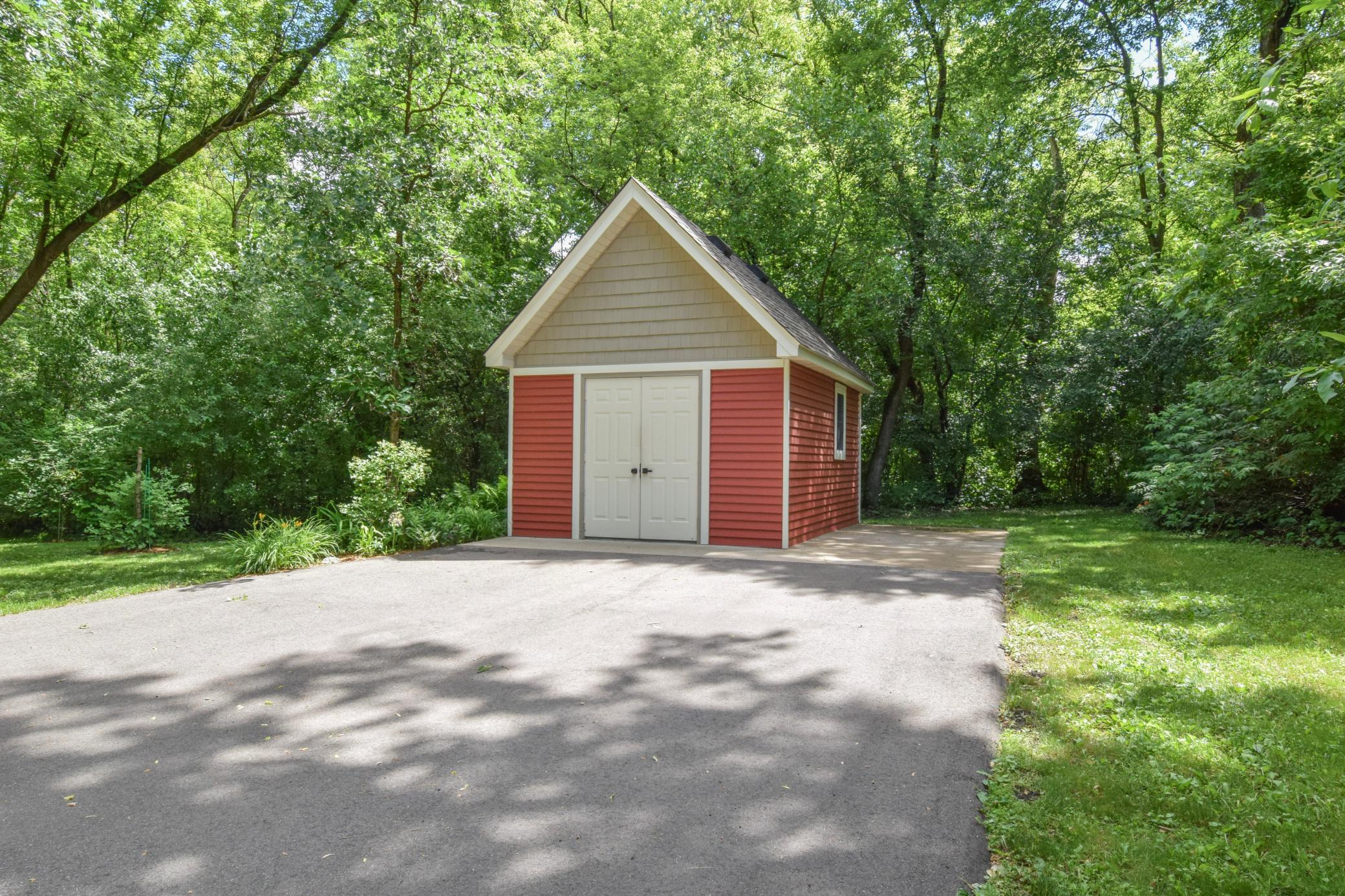 main property photo 48
