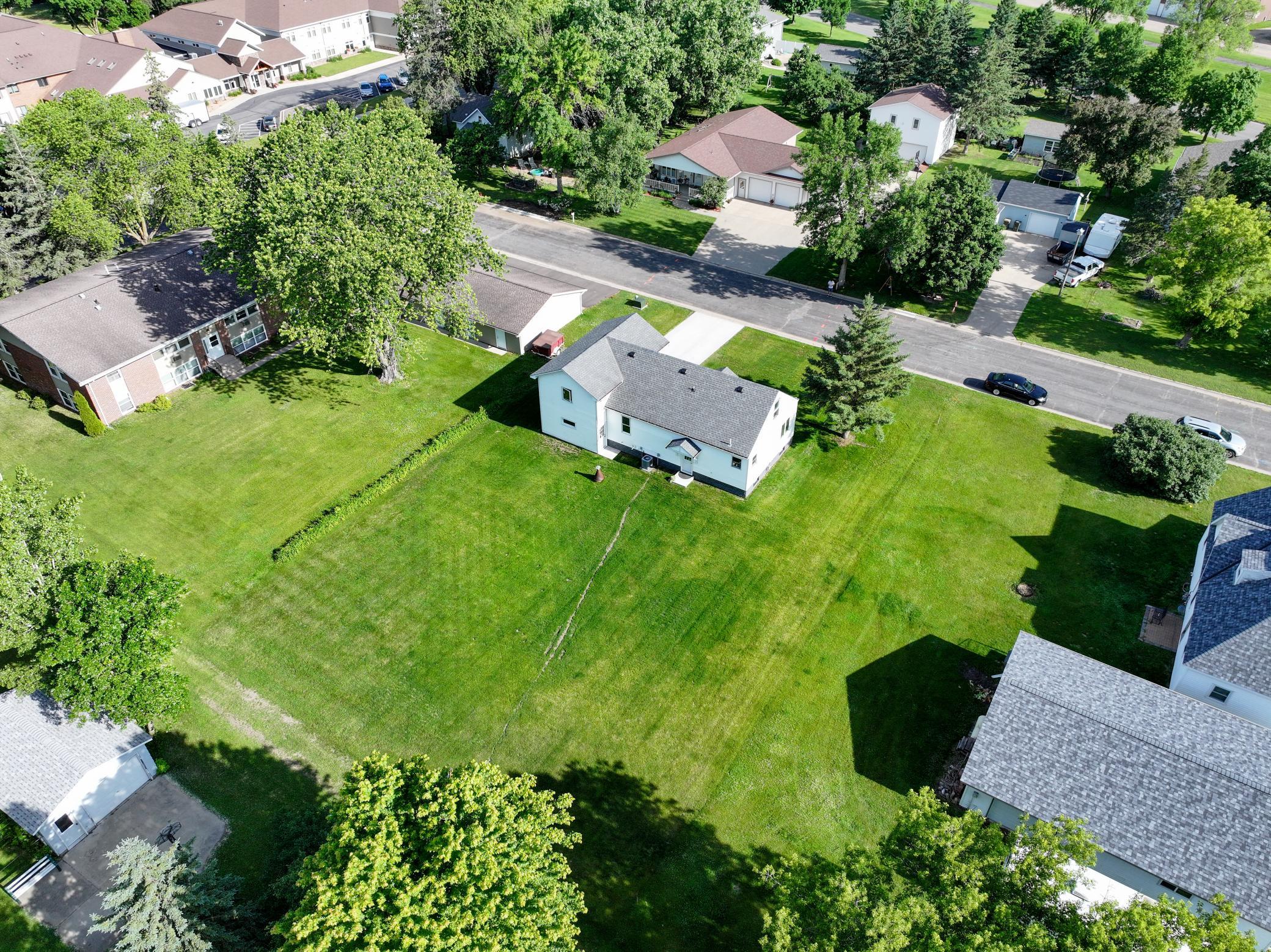 main property photo 39