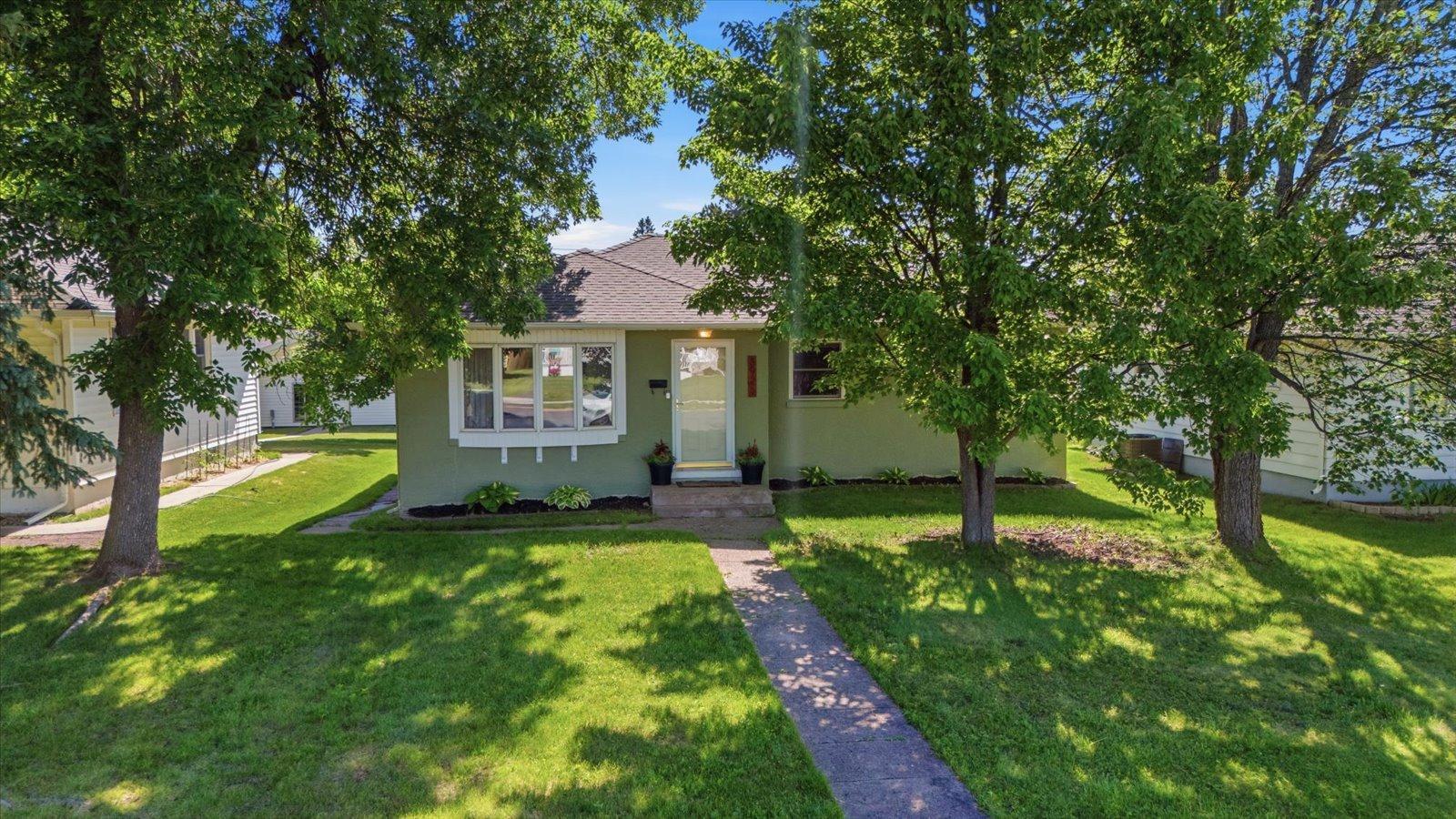 main property photo 39