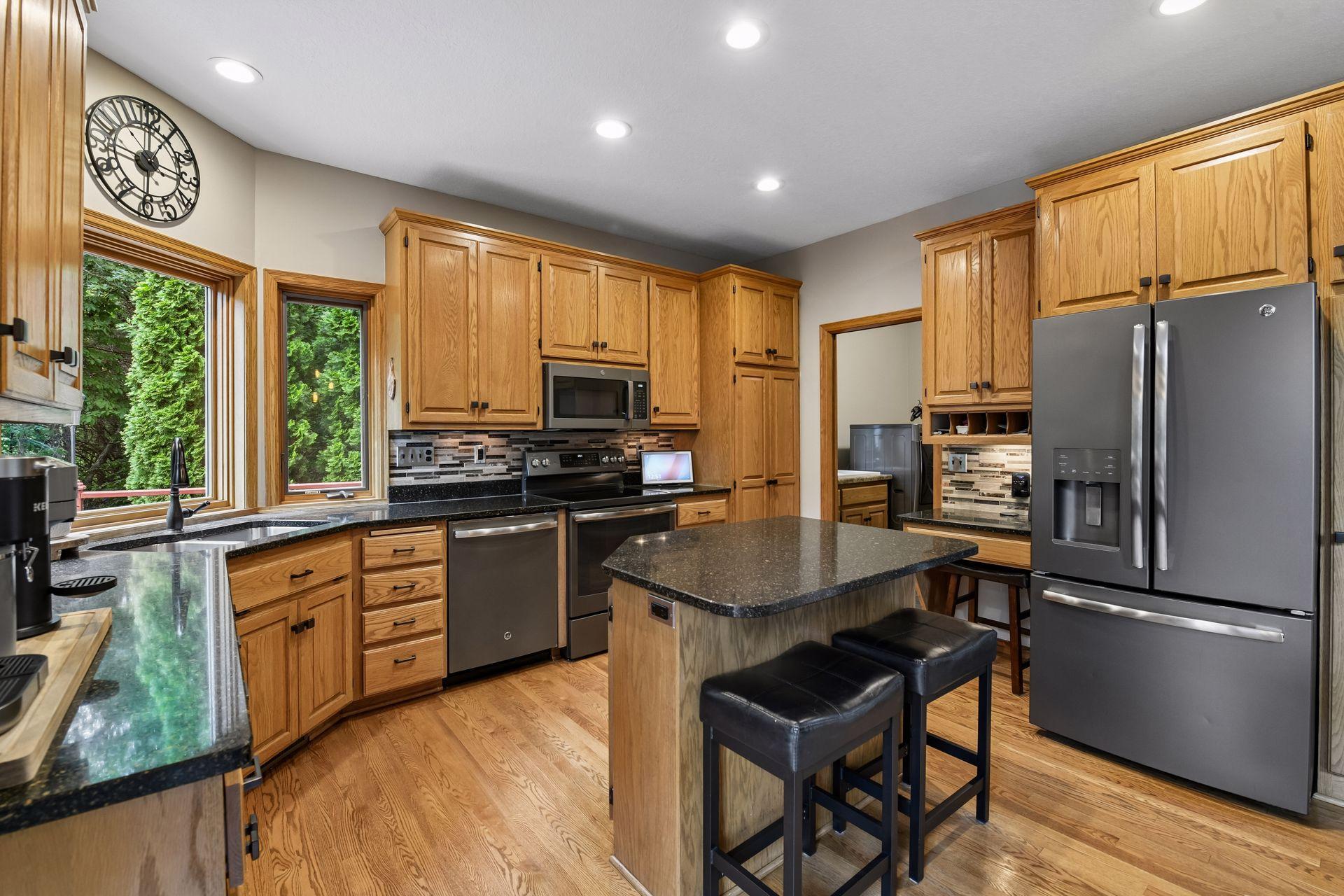 main property photo 26