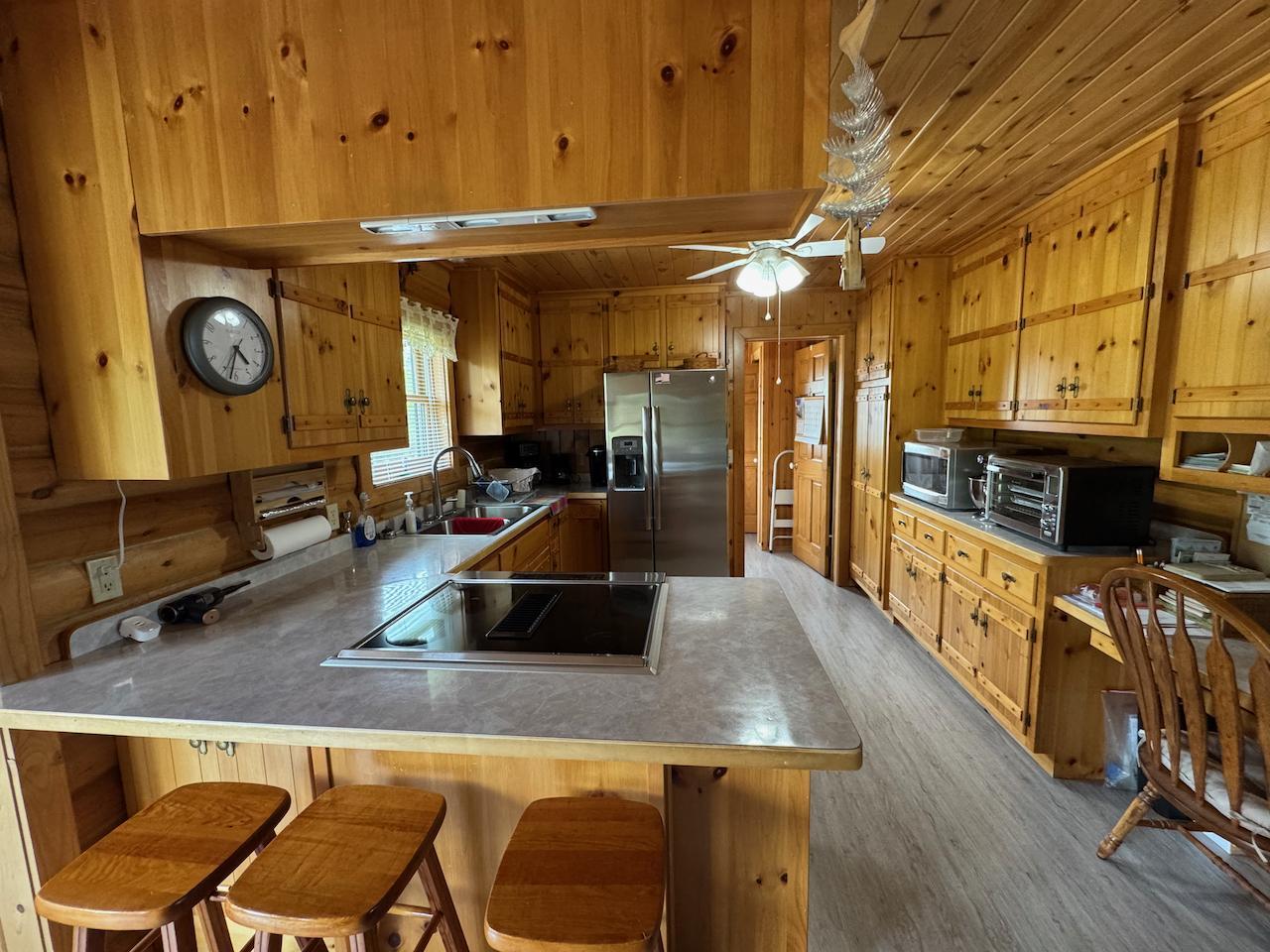 main property photo 8