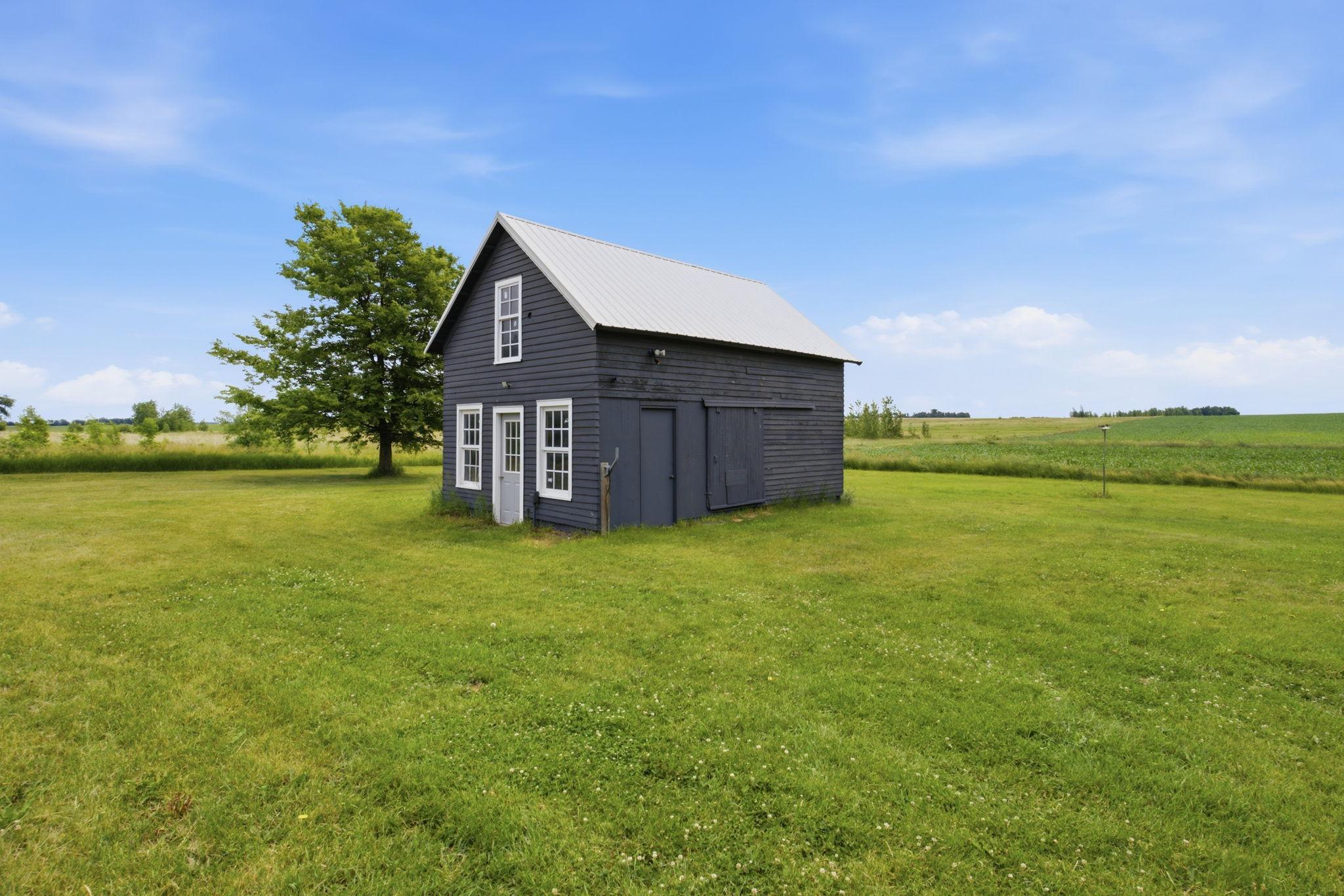 main property photo 4